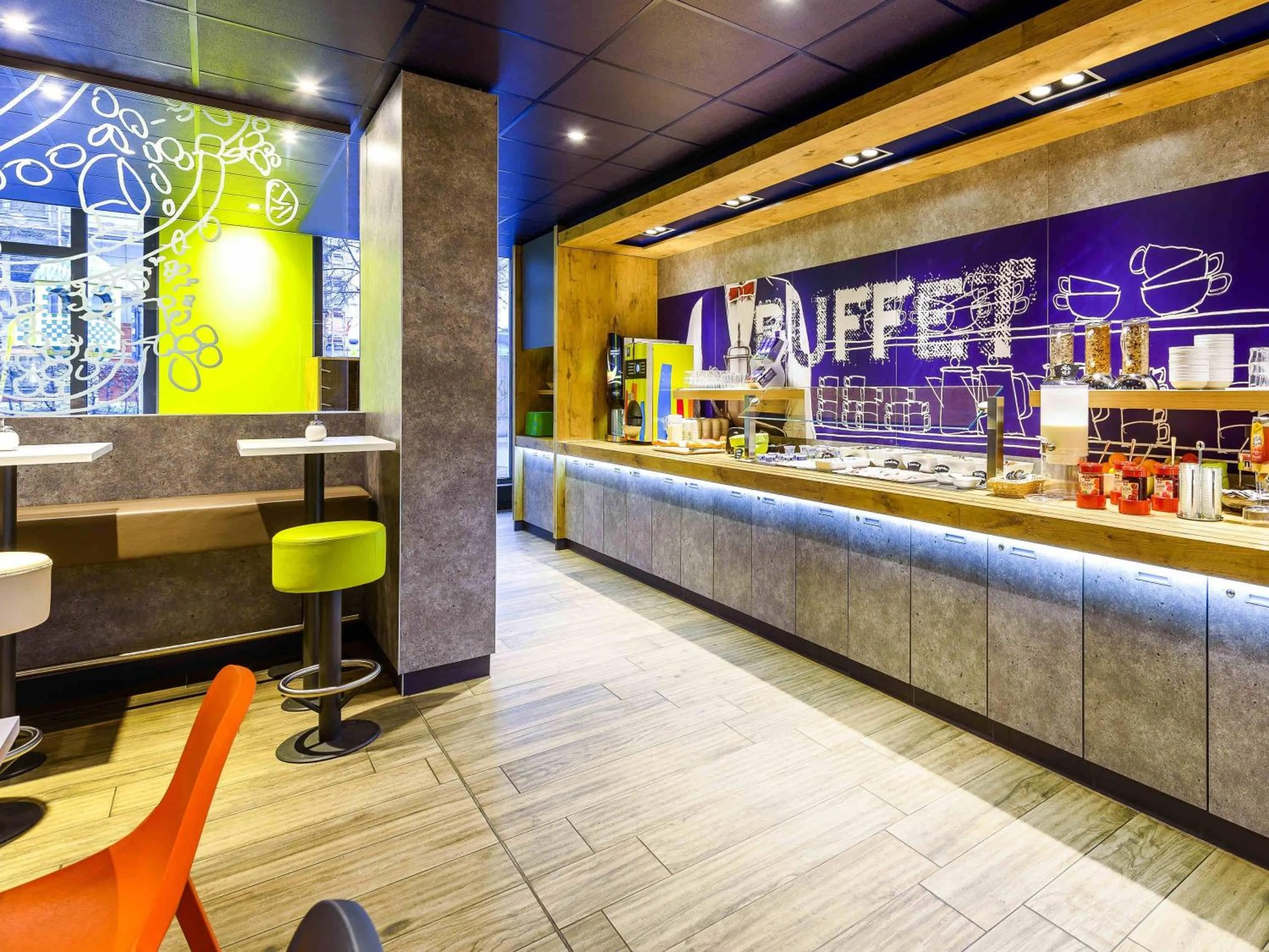 Breakfast in ibis budget Hamburg City