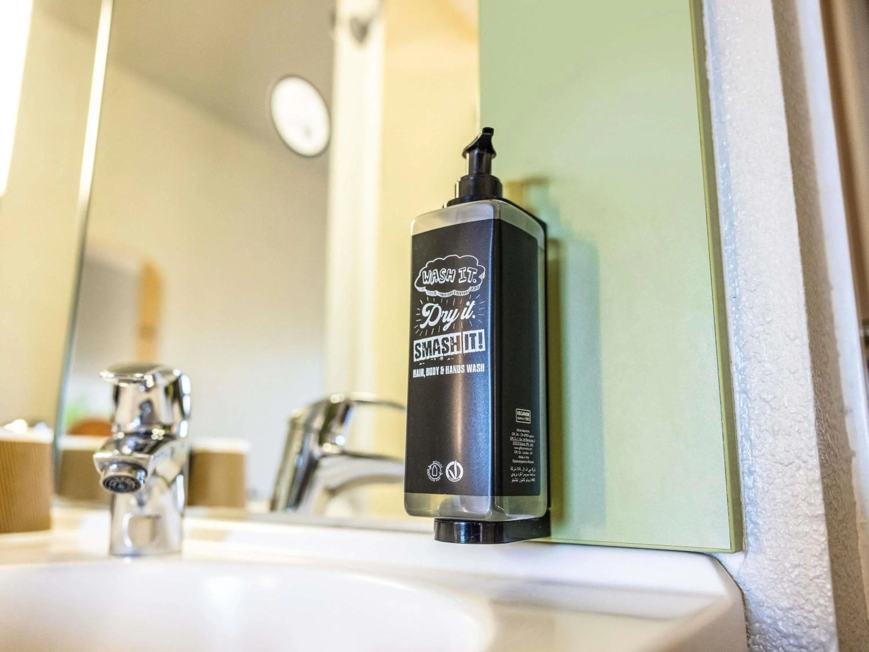 Bedroom in ibis budget Bordeaux Sud