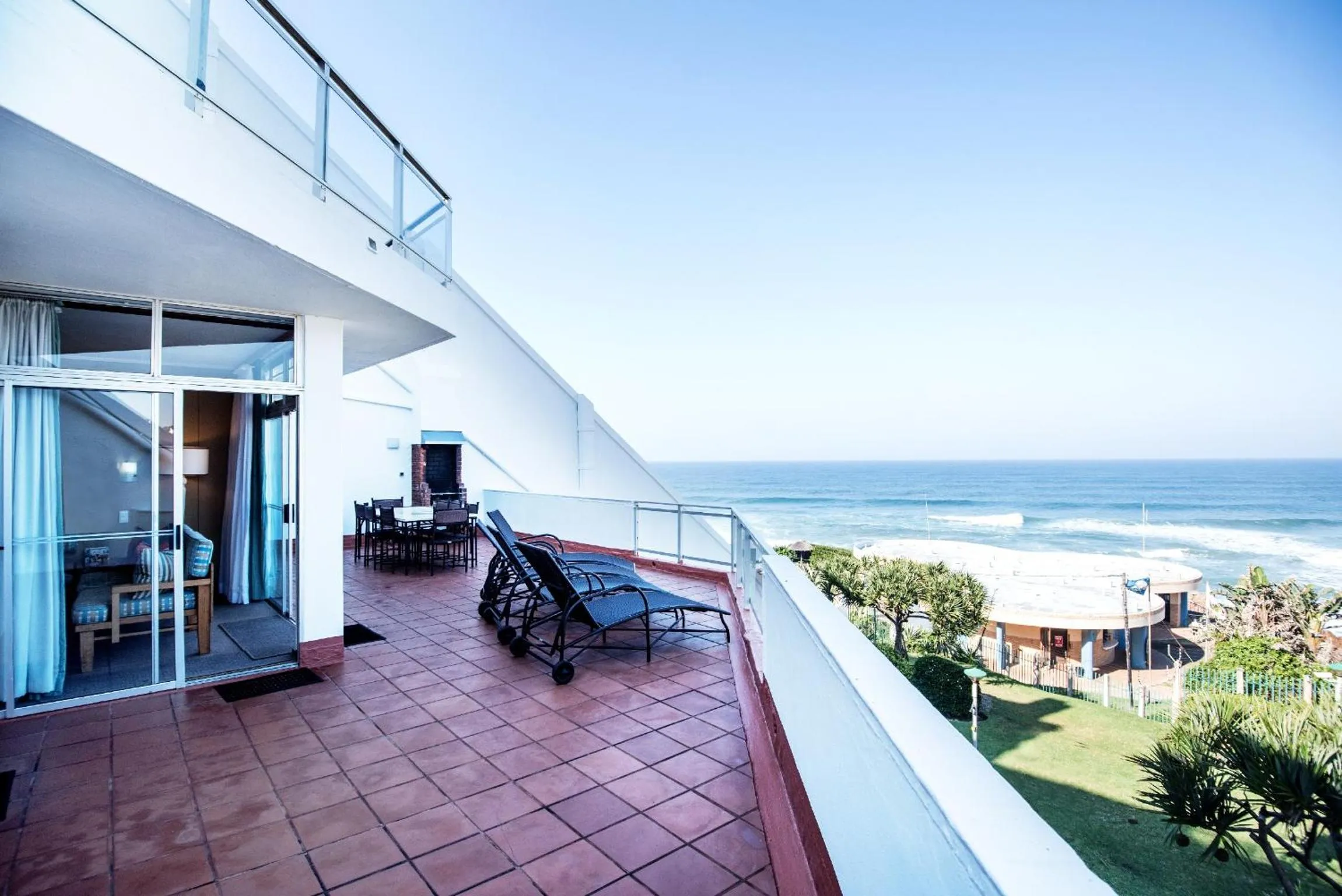 BBQ facilities in First Group La Cote D'Azur