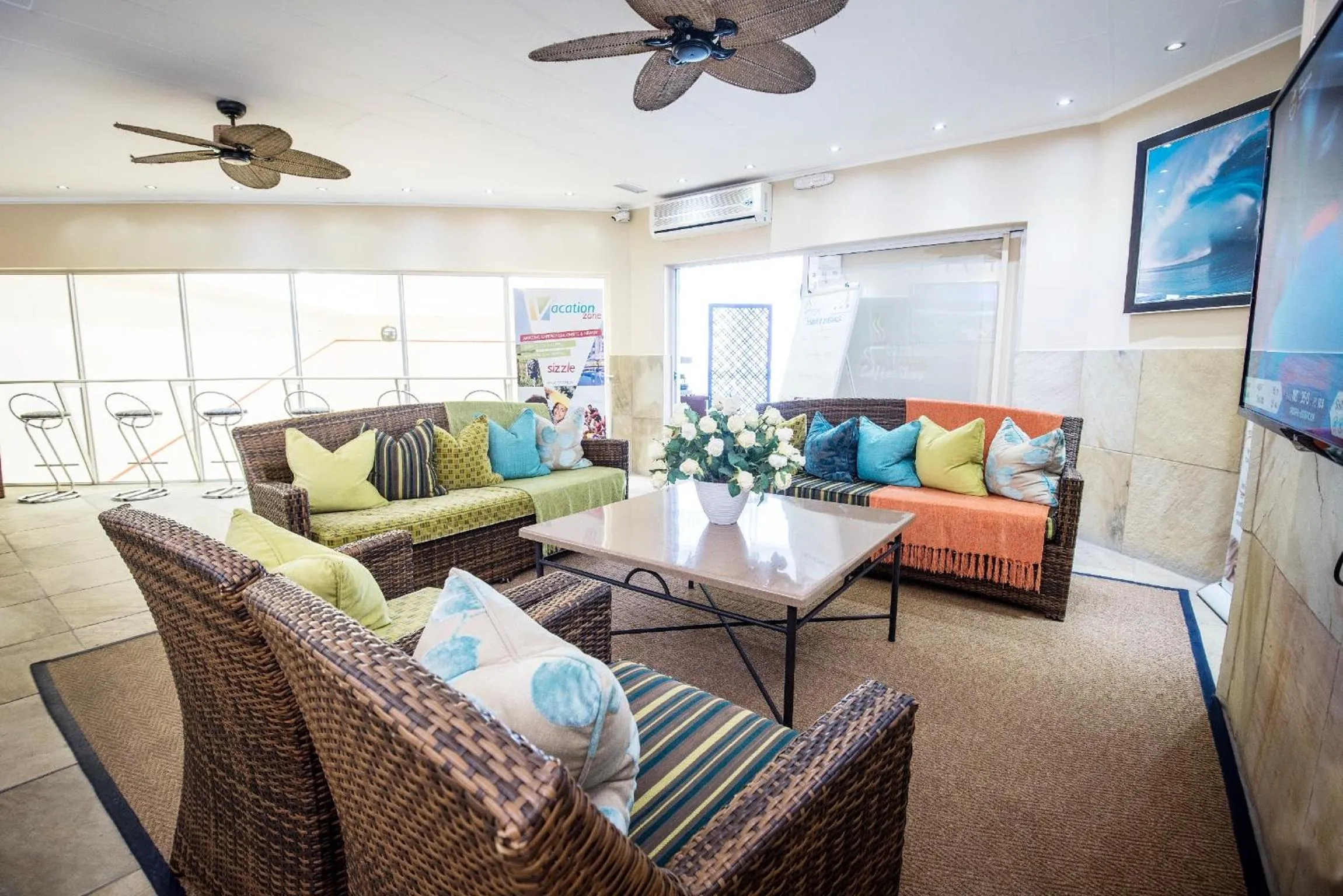 Lounge or bar in First Group La Cote D'Azur