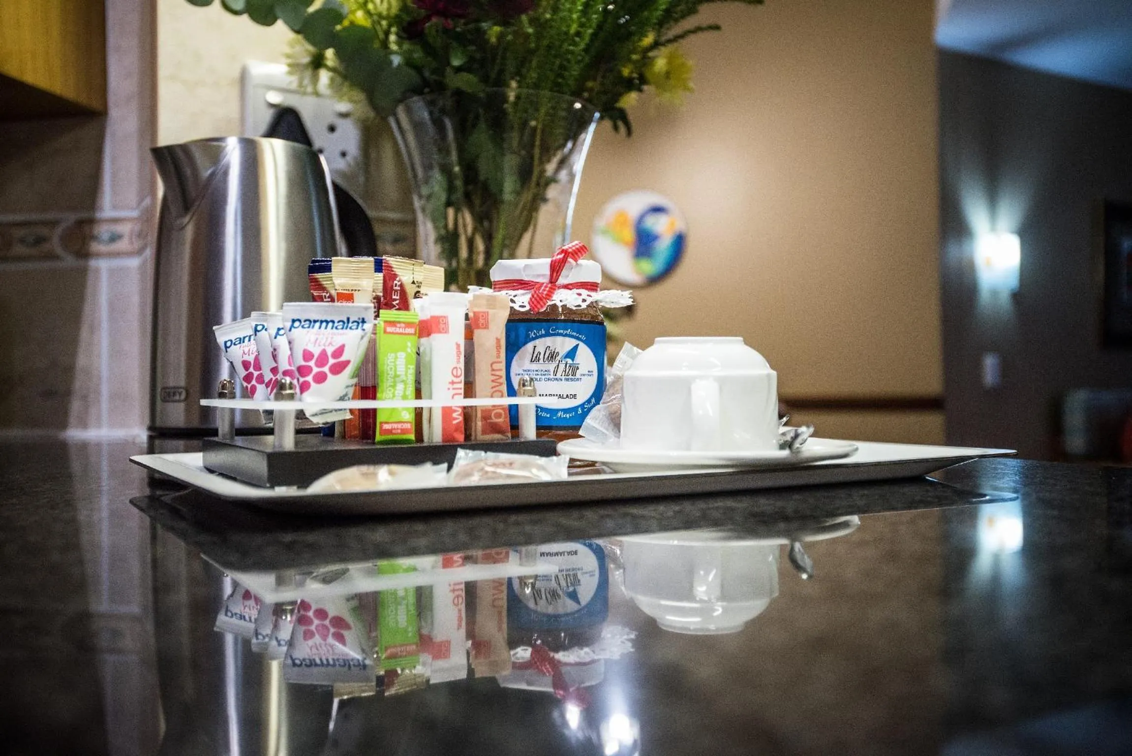 Coffee/tea facilities in First Group La Cote D'Azur