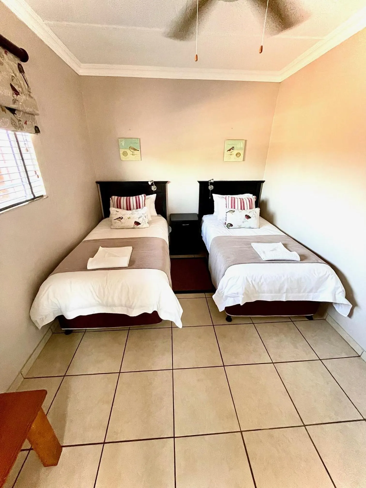 Photo of the whole room, Bed in Perna Perna Lodge St Lucia