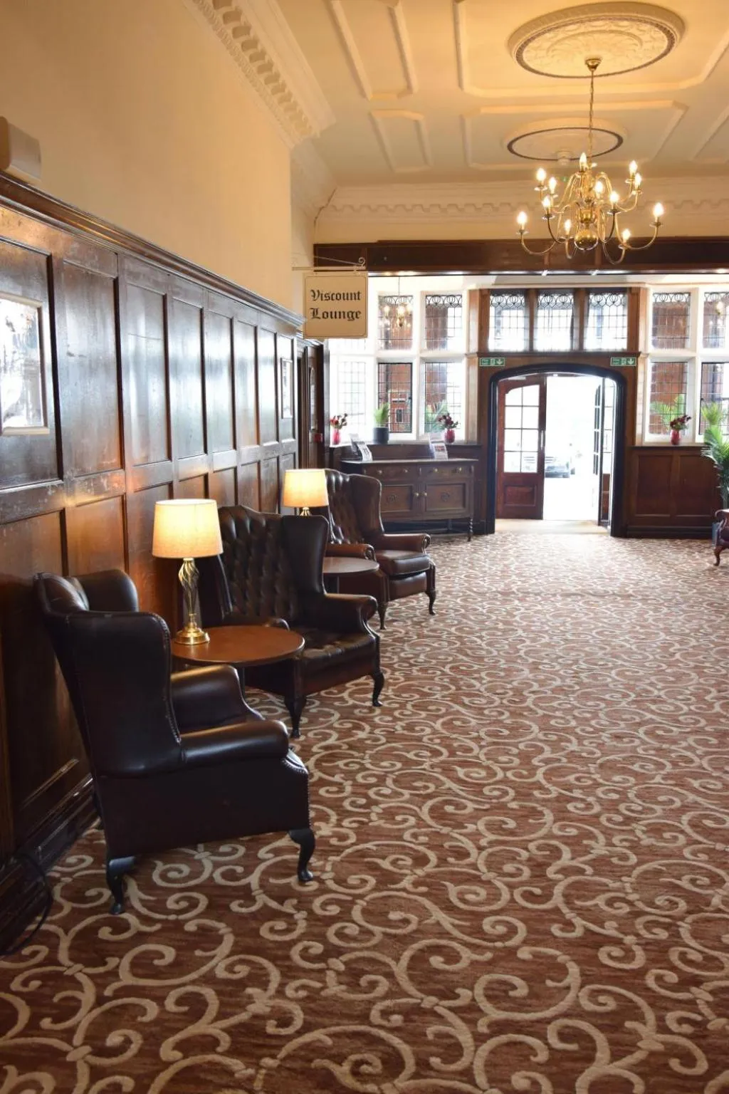 Lobby or reception in Russ Hill Hotel