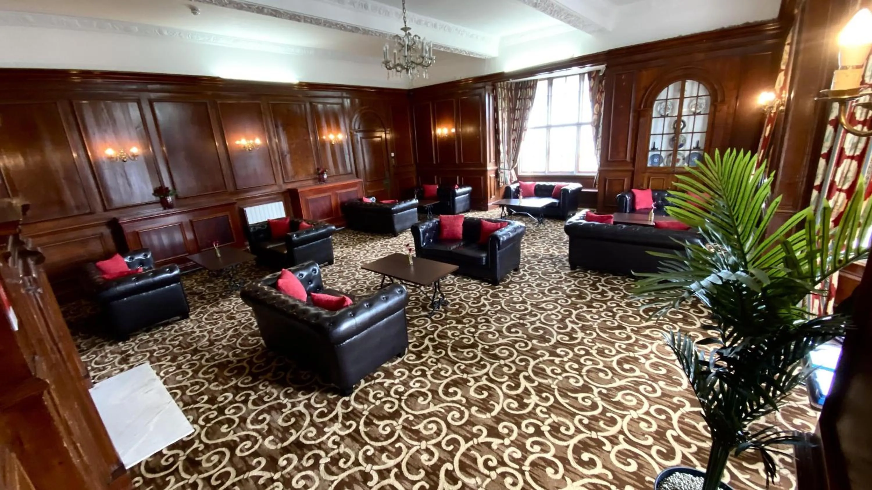 Lounge or bar in Russ Hill Hotel