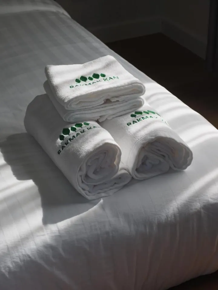 Bathroom, Bed in Rakmak Kan Resort & Cafe