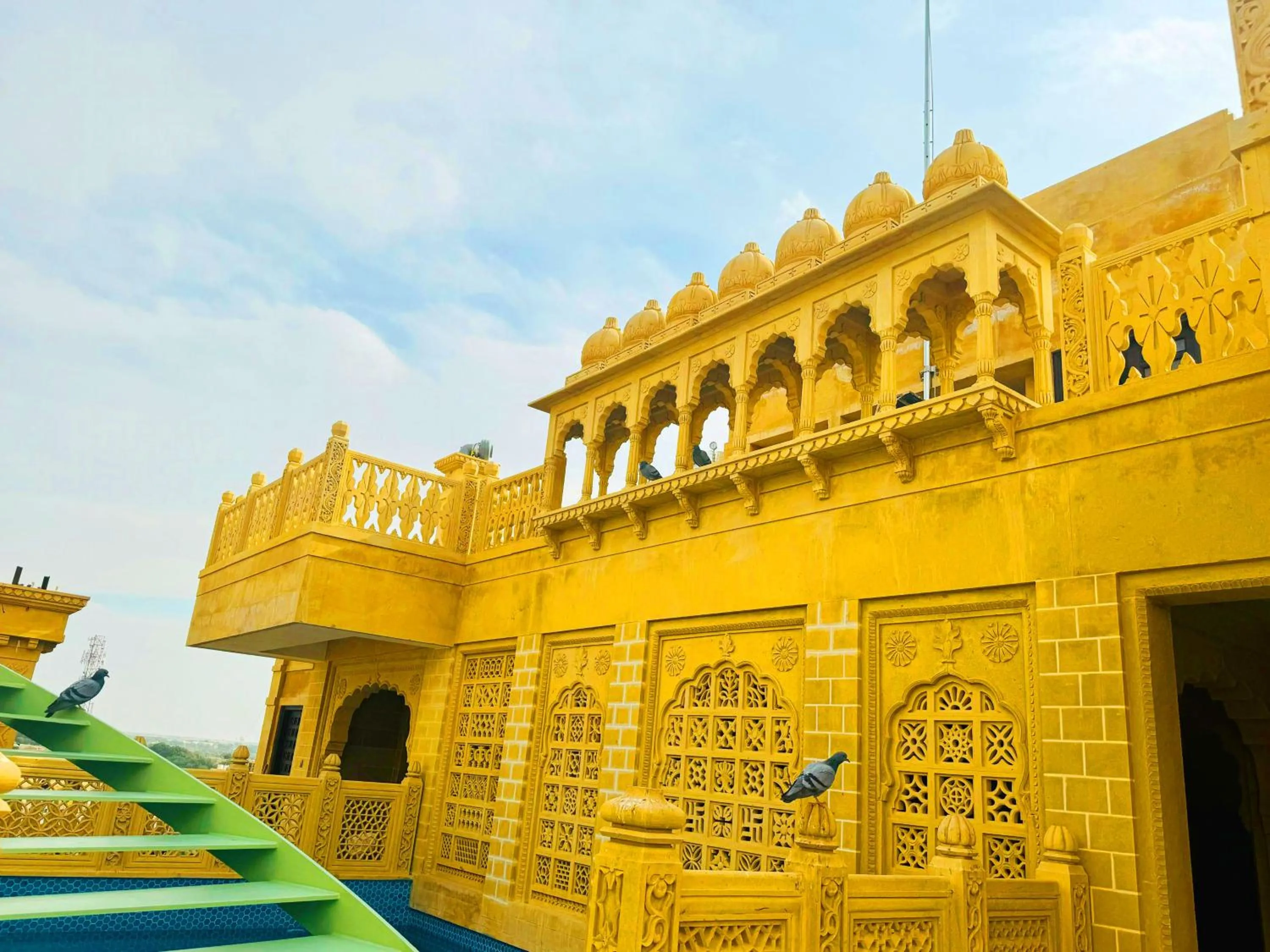 Day in Guulab Haveli - Opp Fort