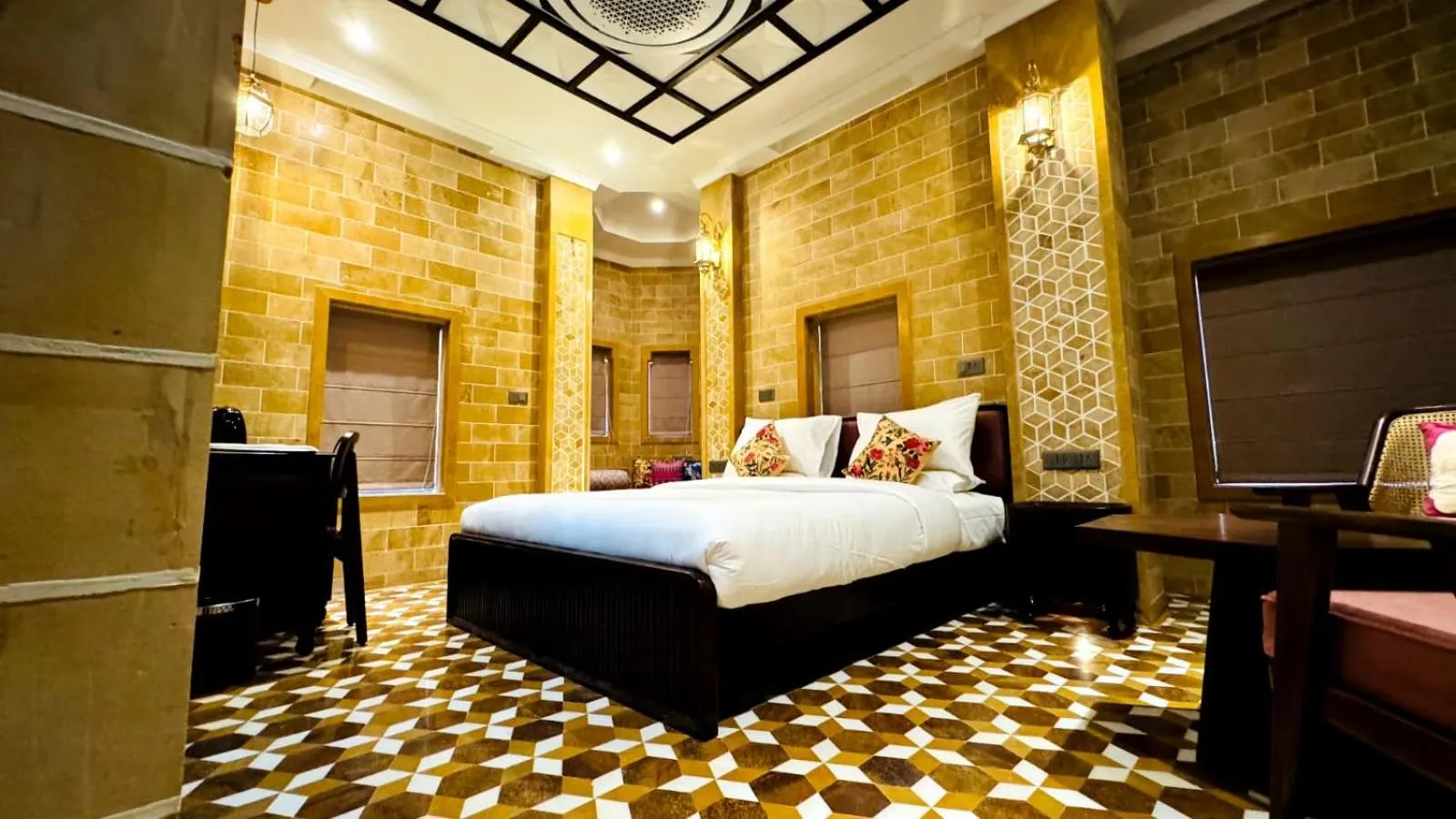 Bedroom, Bed in Guulab Haveli - Opp Fort