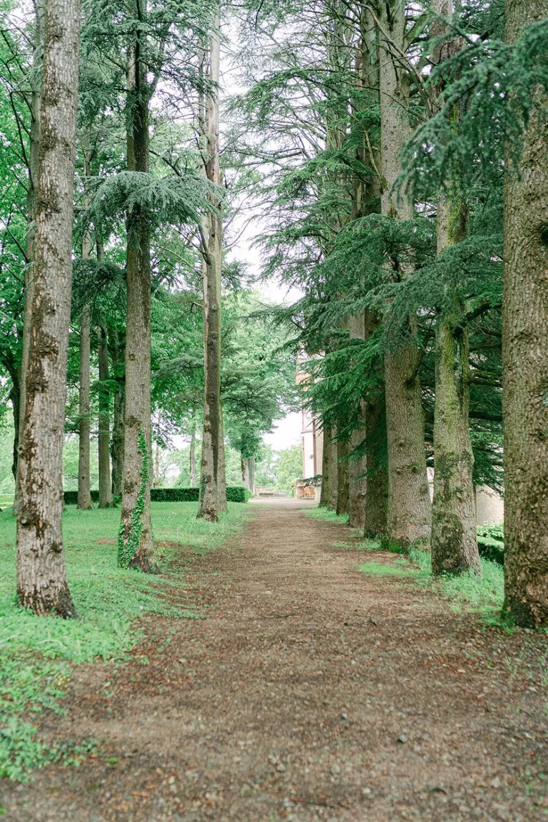 Hiking in Château de Bournel