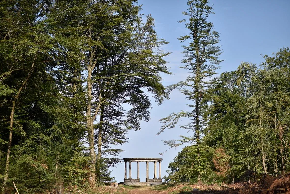 Hiking in Château de Bournel