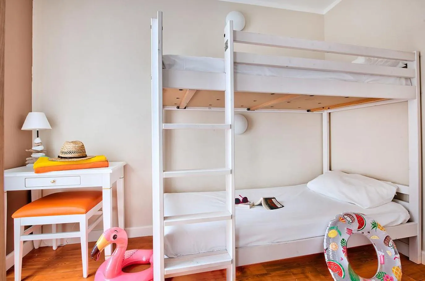 Bed in Hôtel Club la Font des Horts