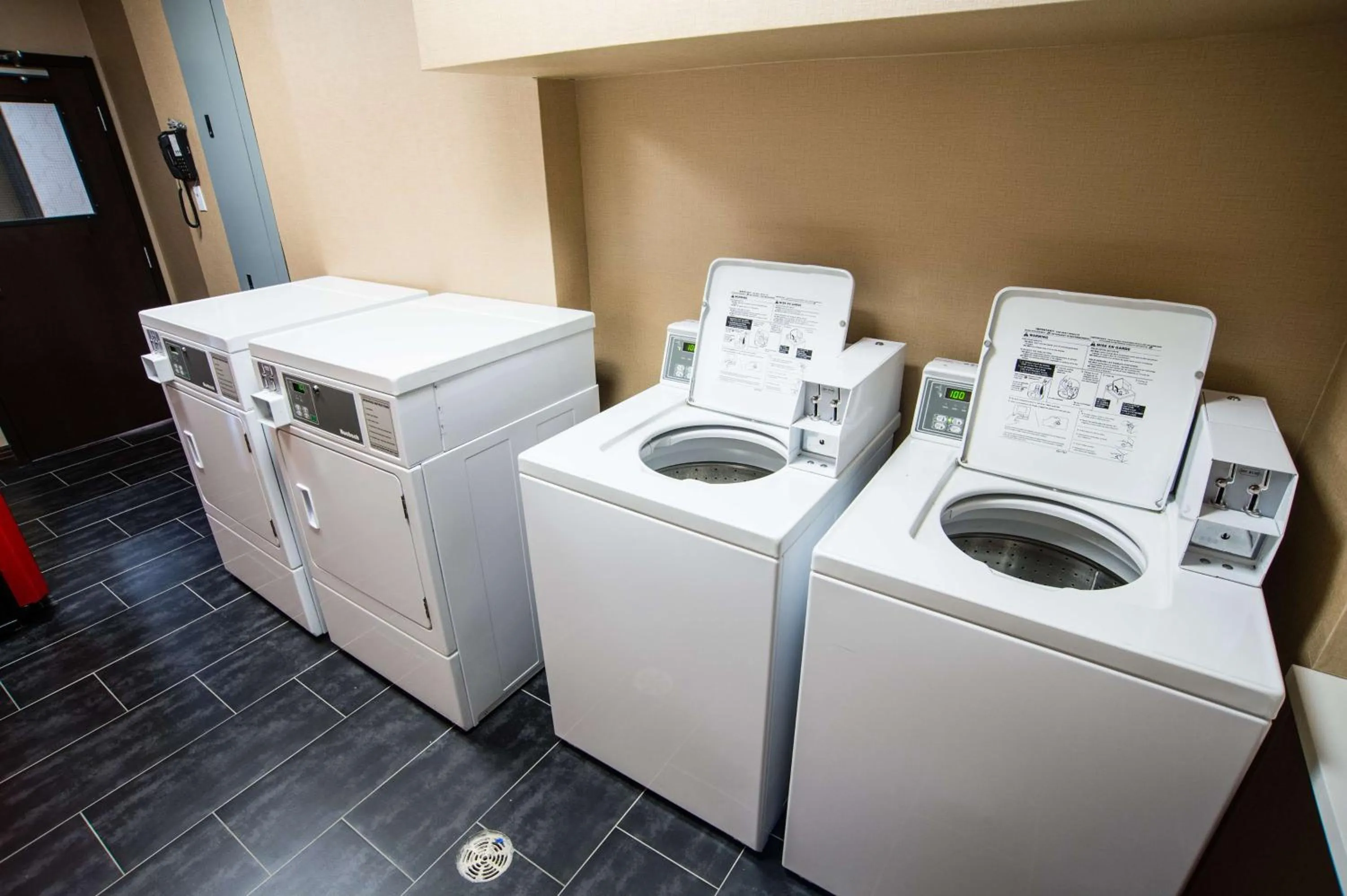 Property building in Hampton Inn & Suites East Gate Regina