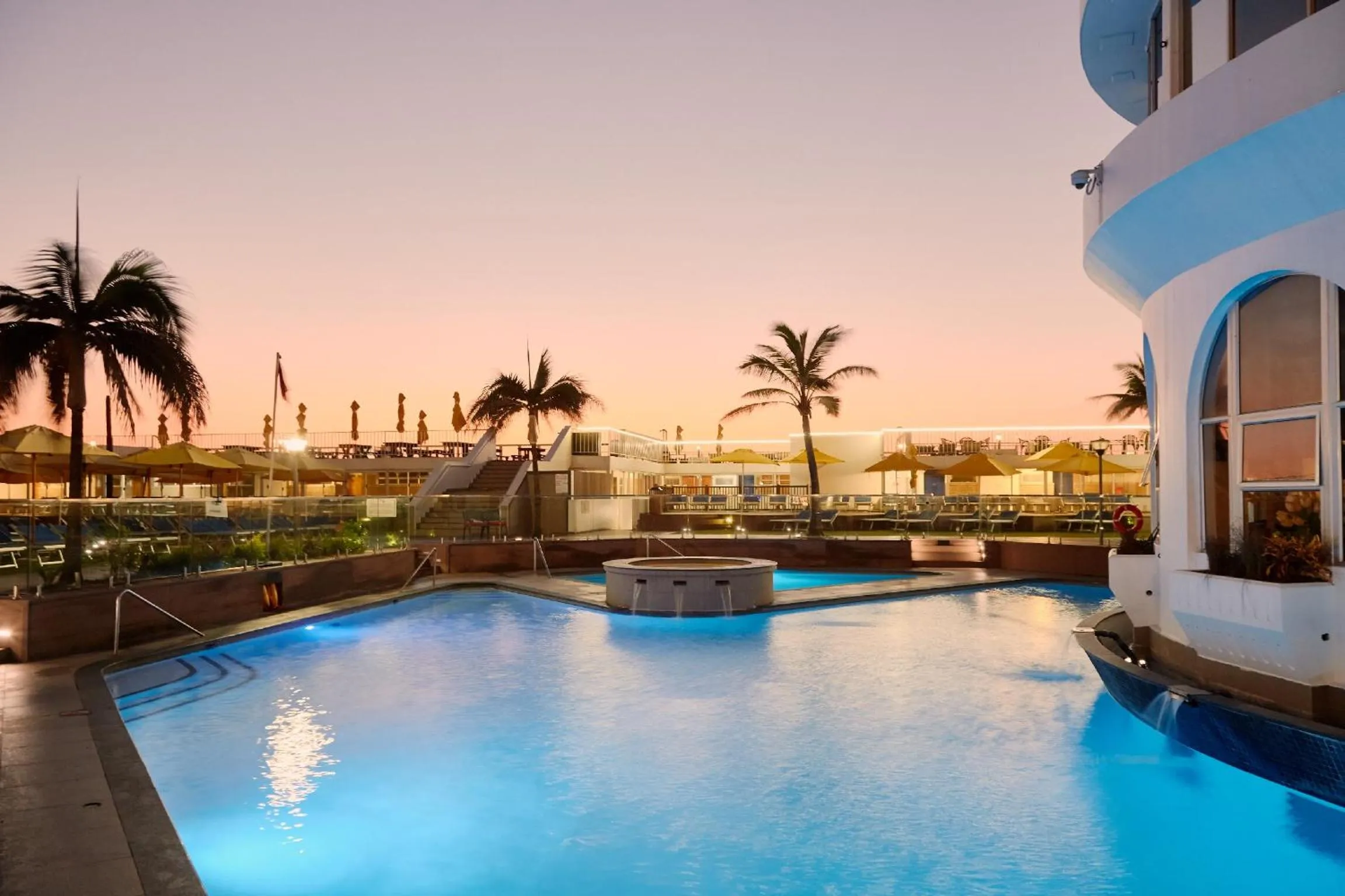 Property building in First Group La Montagne