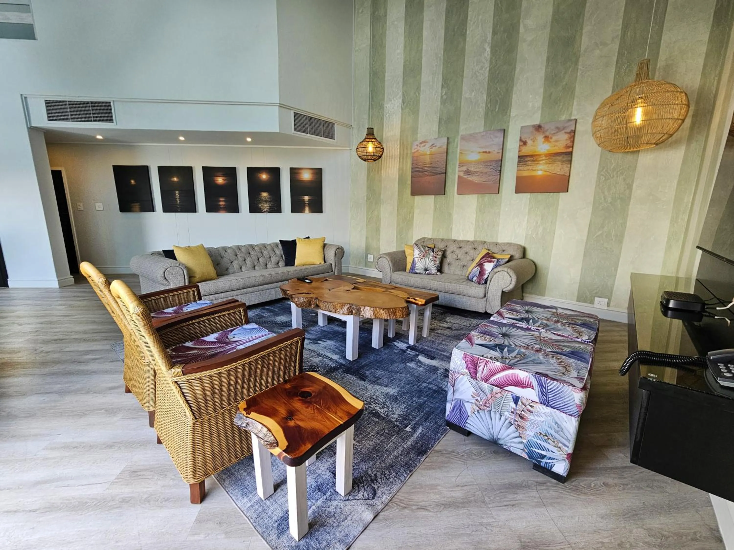 Seating area in First Group La Montagne