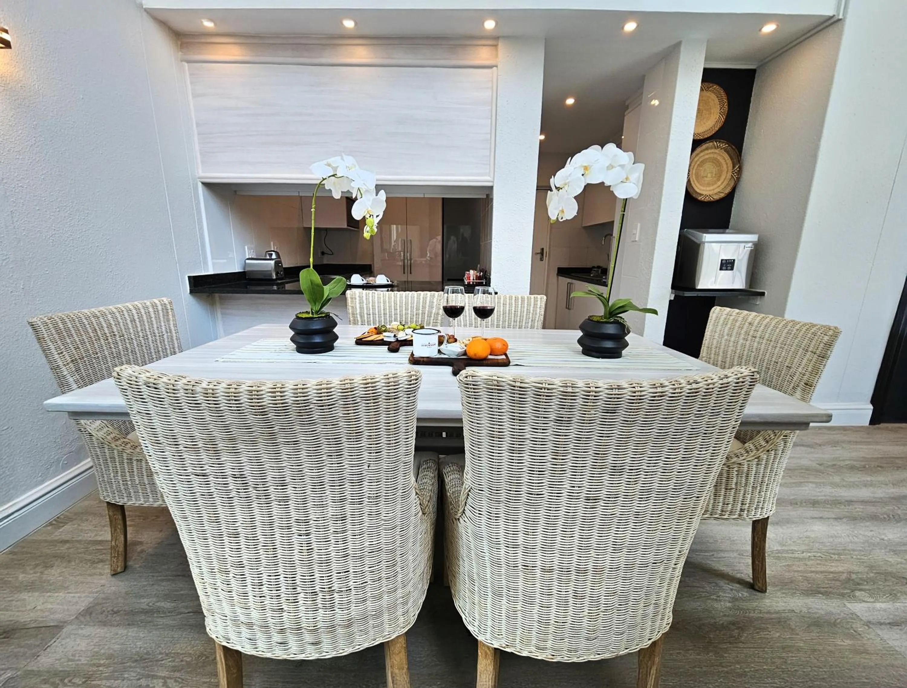 Dinner in First Group La Montagne