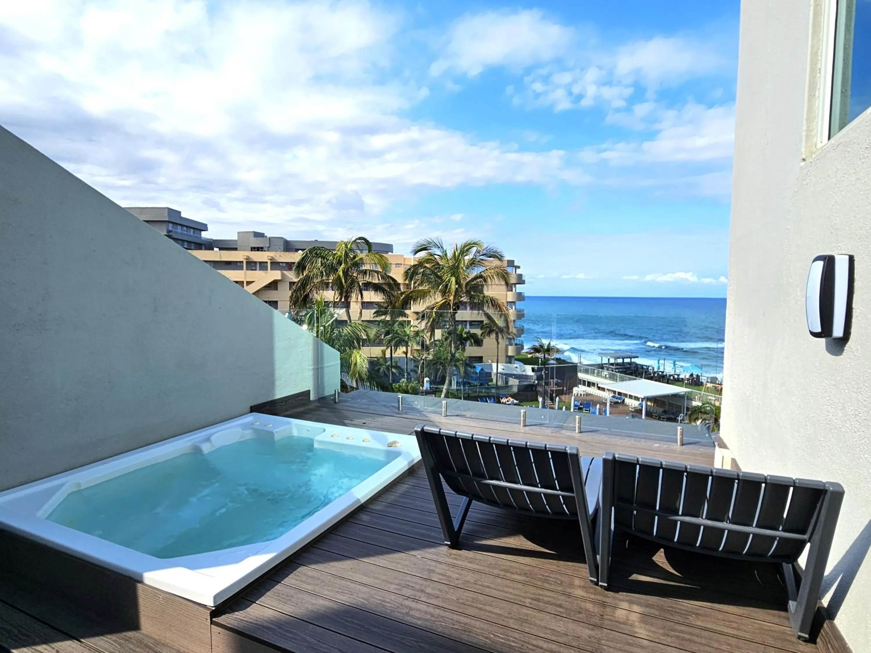 Hot Tub in First Group La Montagne