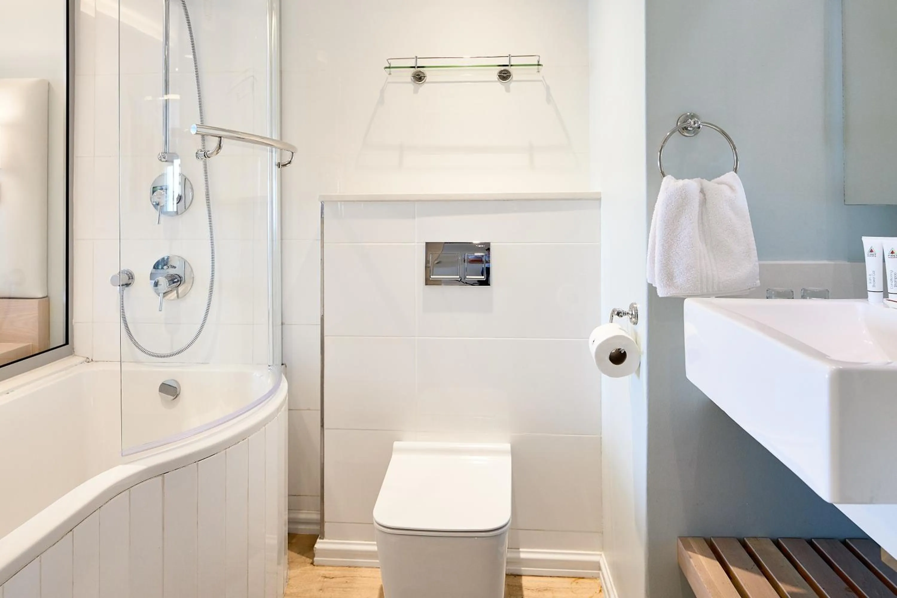 Bathroom in First Group La Montagne