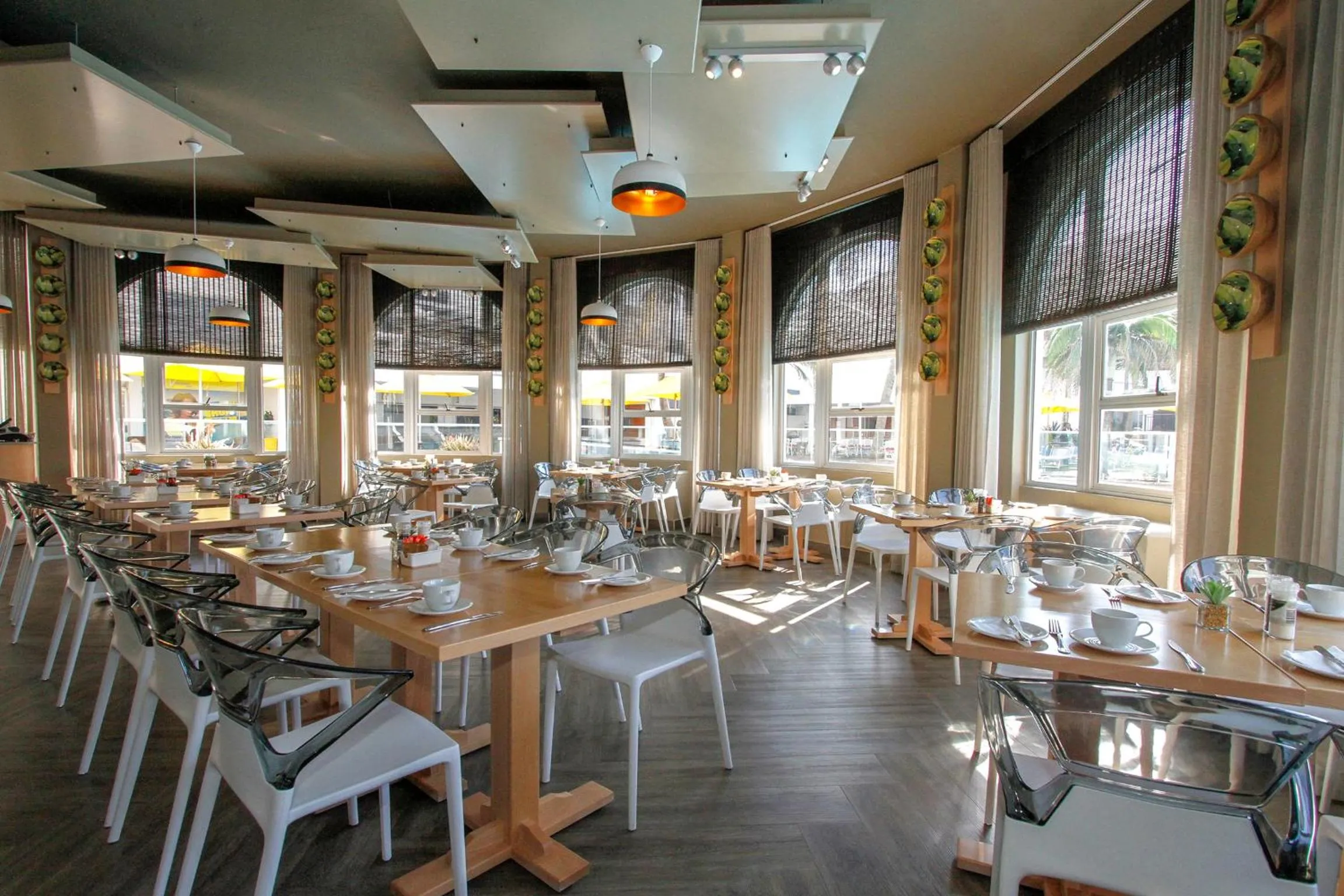 Restaurant/places to eat in First Group La Montagne