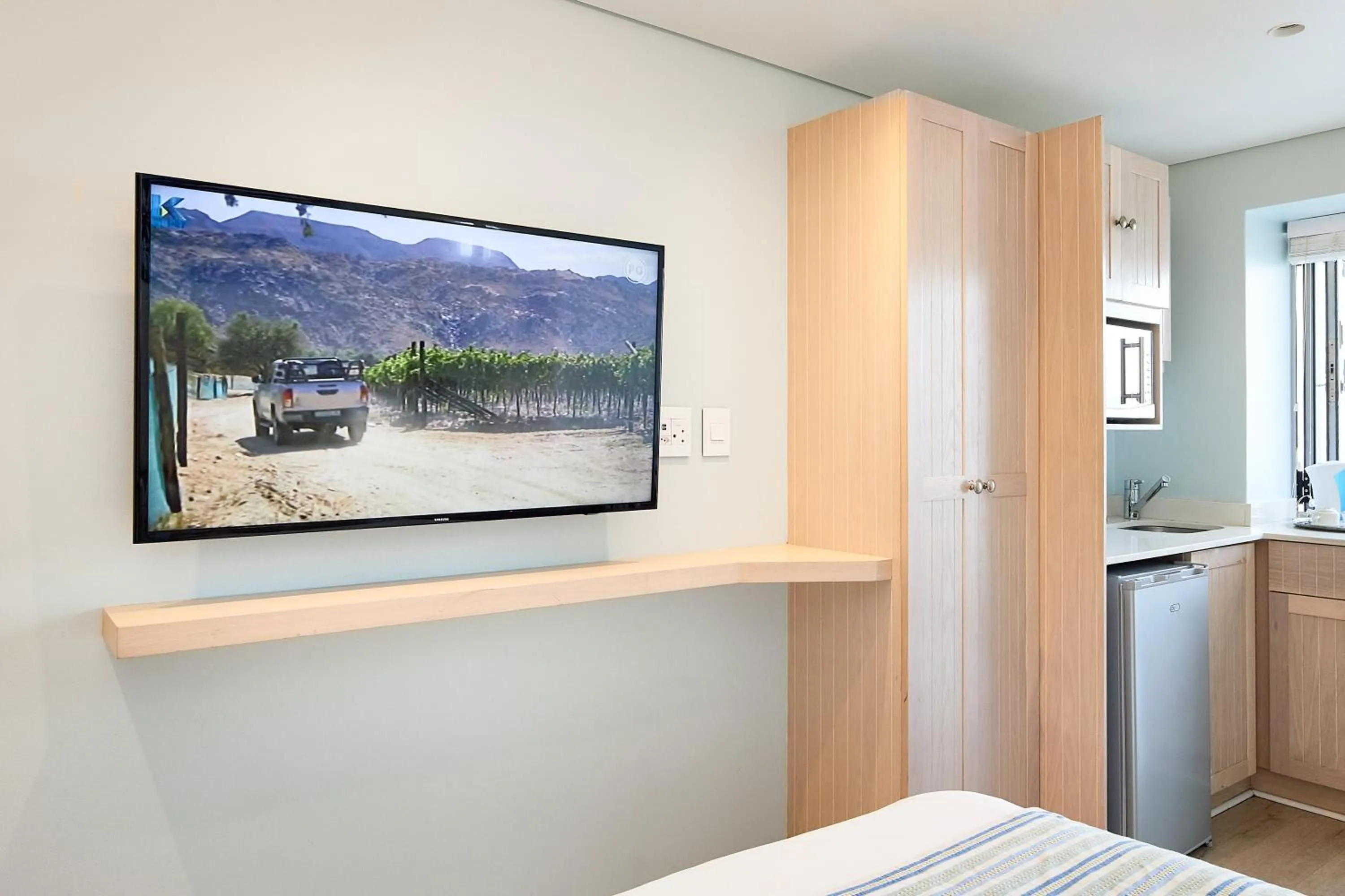 TV and multimedia in First Group La Montagne