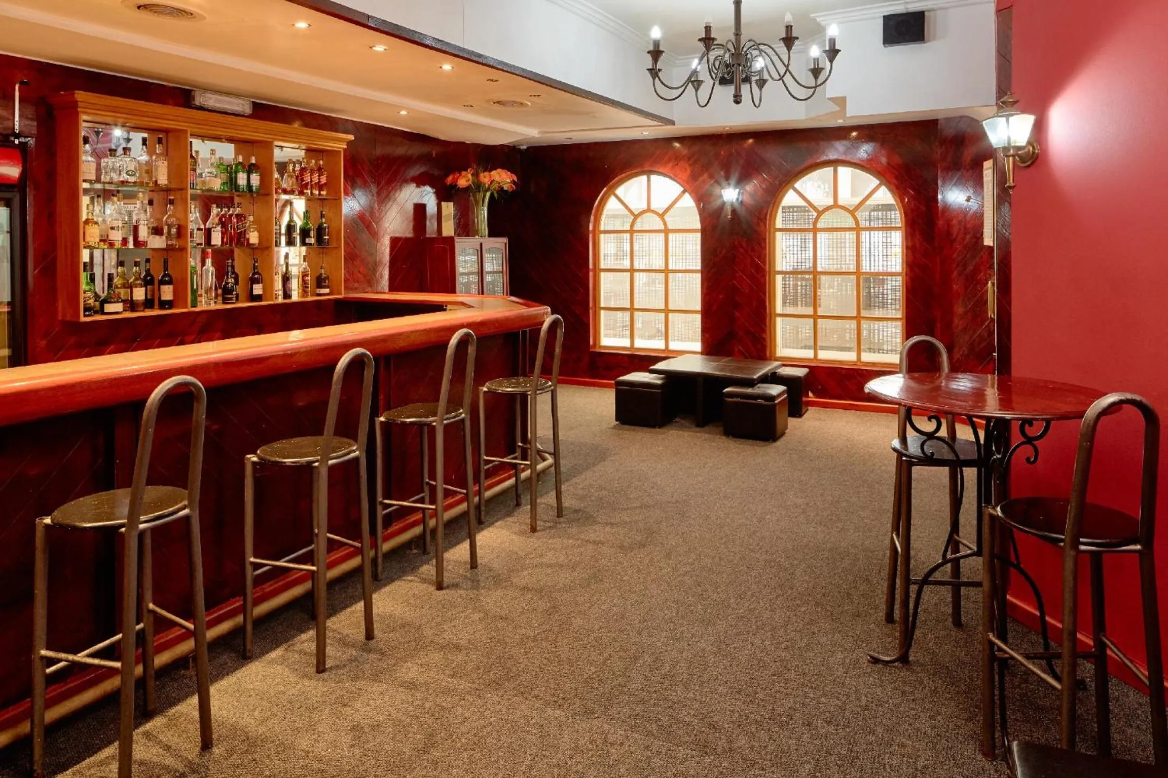 Lounge or bar in First Group La Montagne