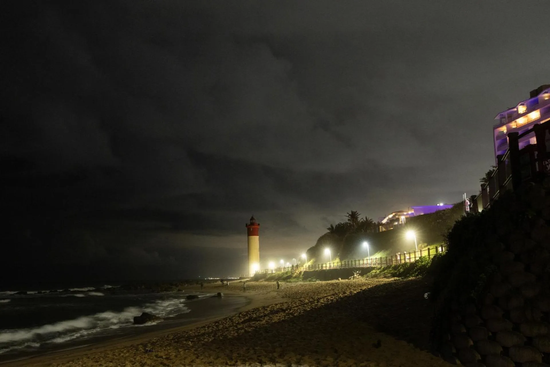 Night in First Group La Montagne