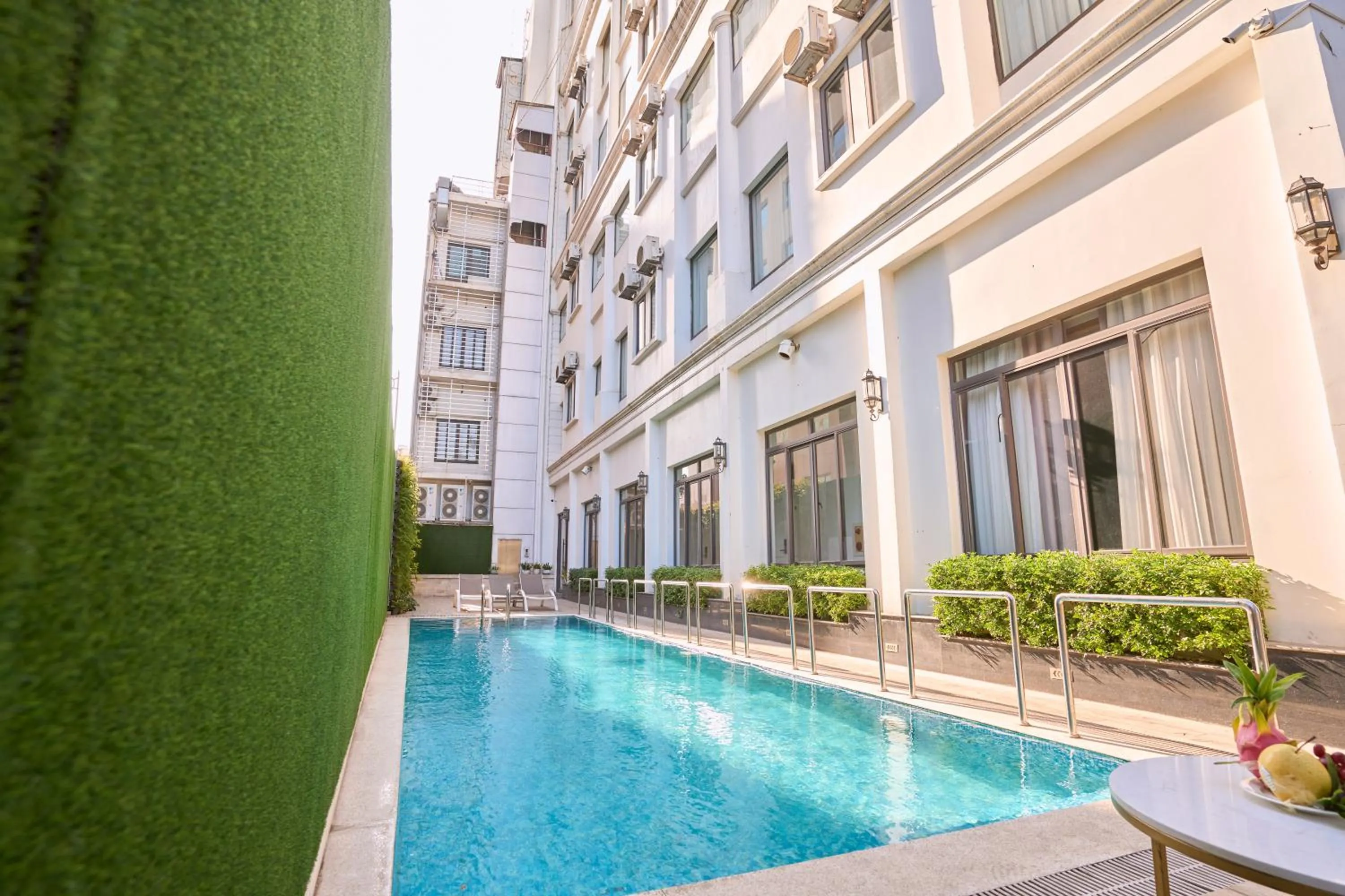 Swimming pool in Le Haute Hotel Hai Phong