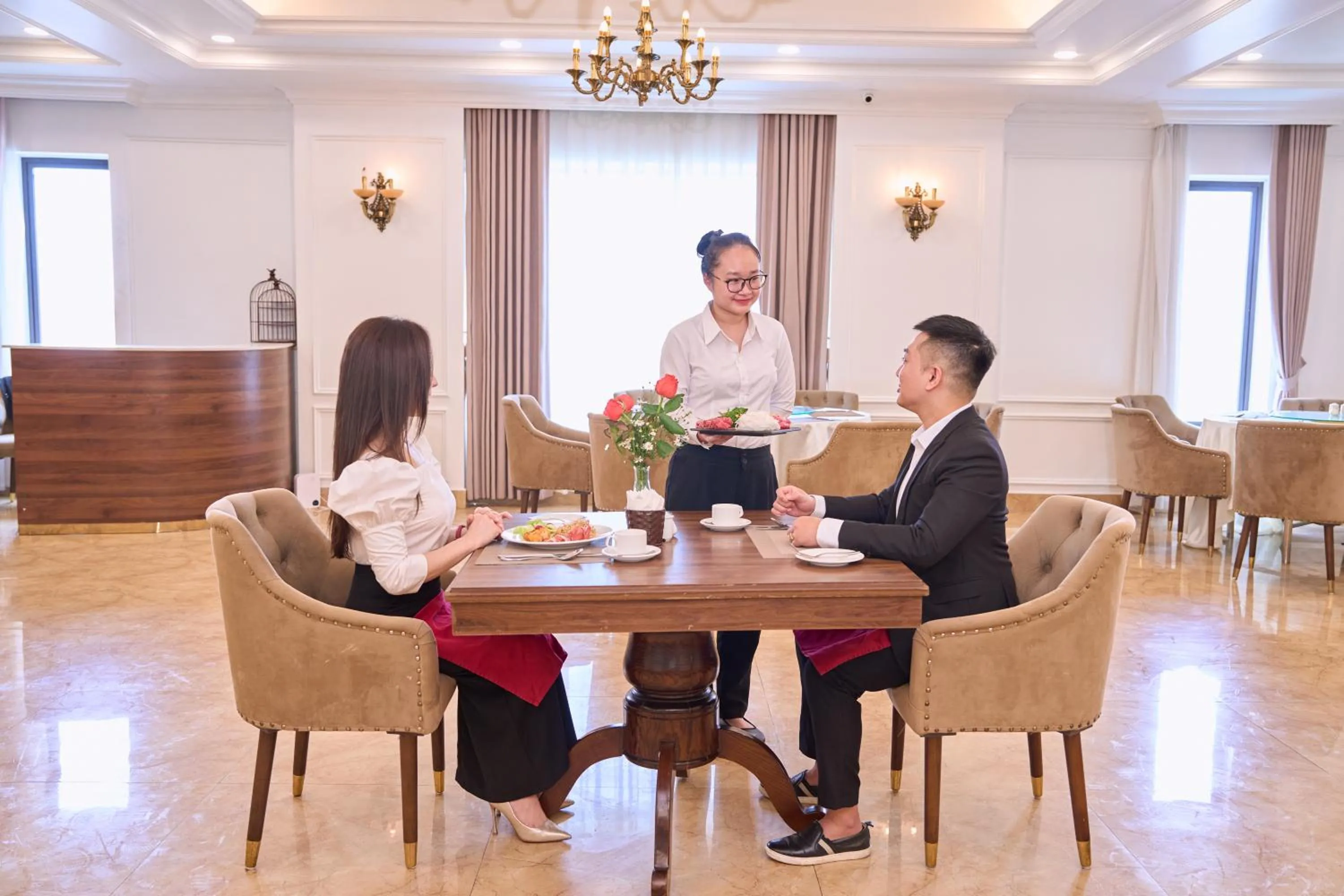 Restaurant/places to eat in Le Haute Hotel Hai Phong