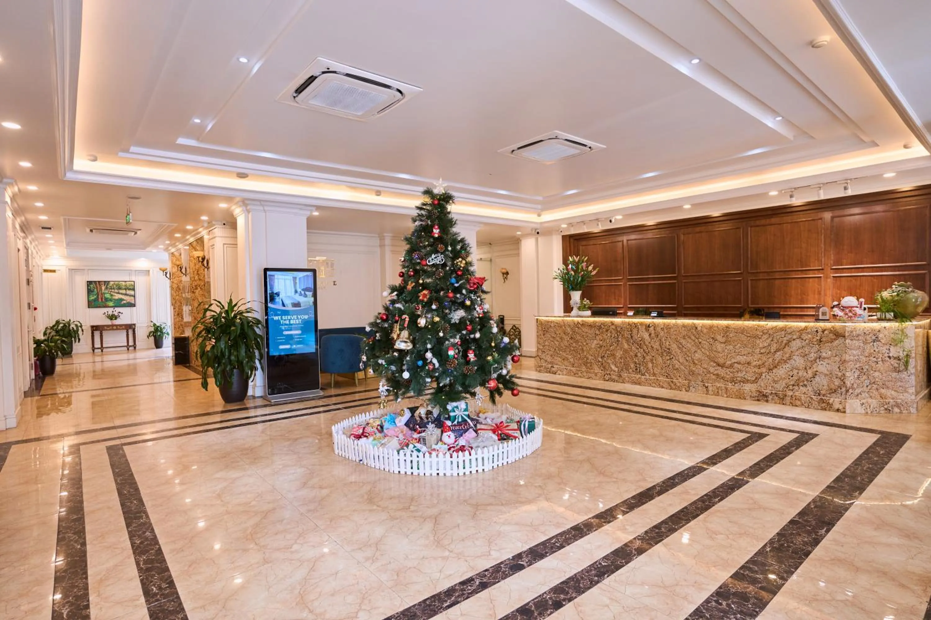 Lobby or reception in Le Haute Hotel Hai Phong
