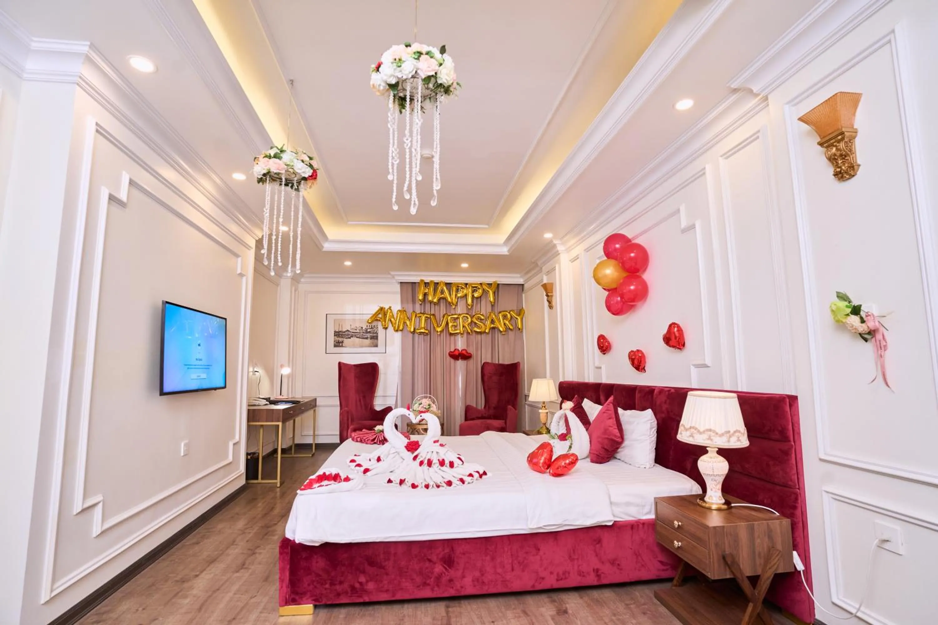 Decorative detail, Bed in Le Haute Hotel Hai Phong