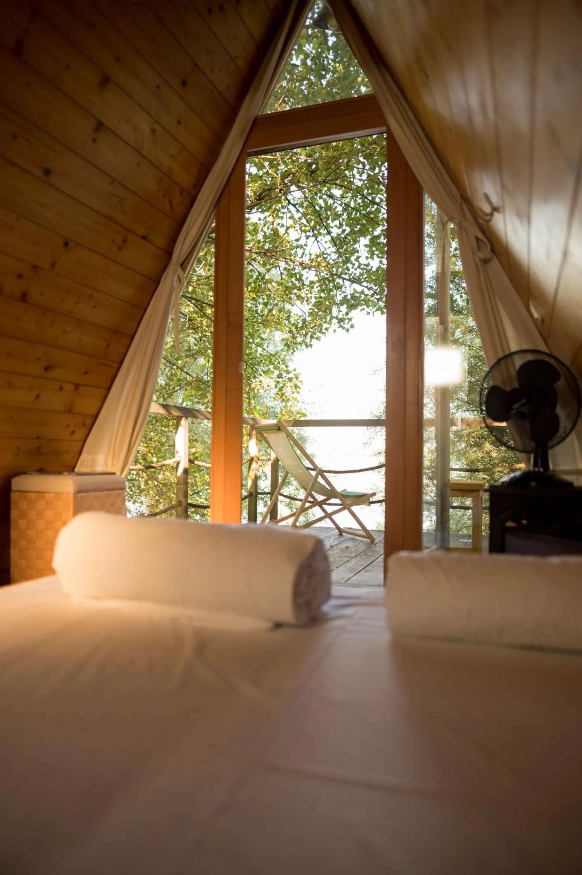 Lake view, Bed in Zagreb Camp Bungalows