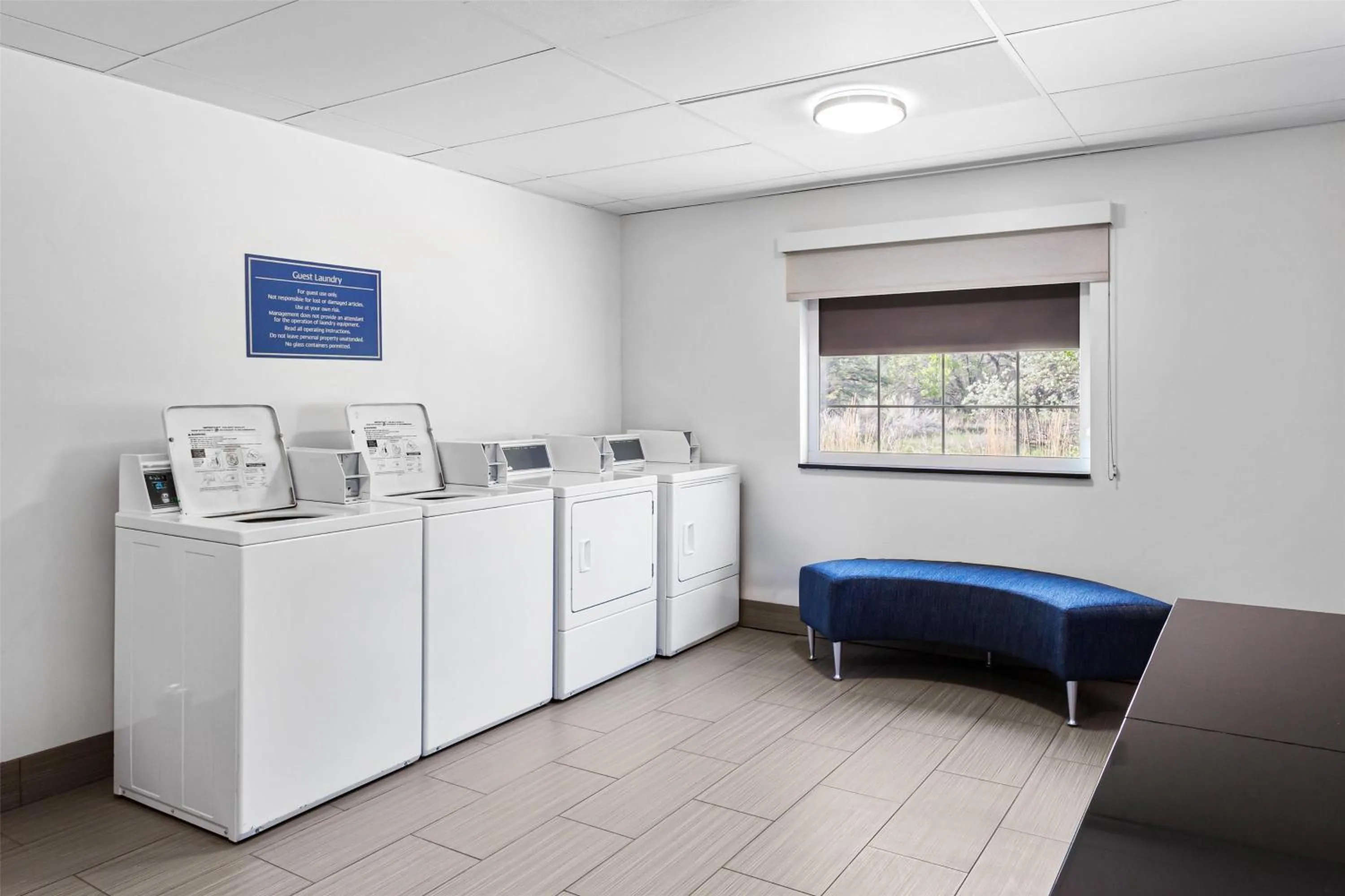 laundry in Best Western Duchesne Inn