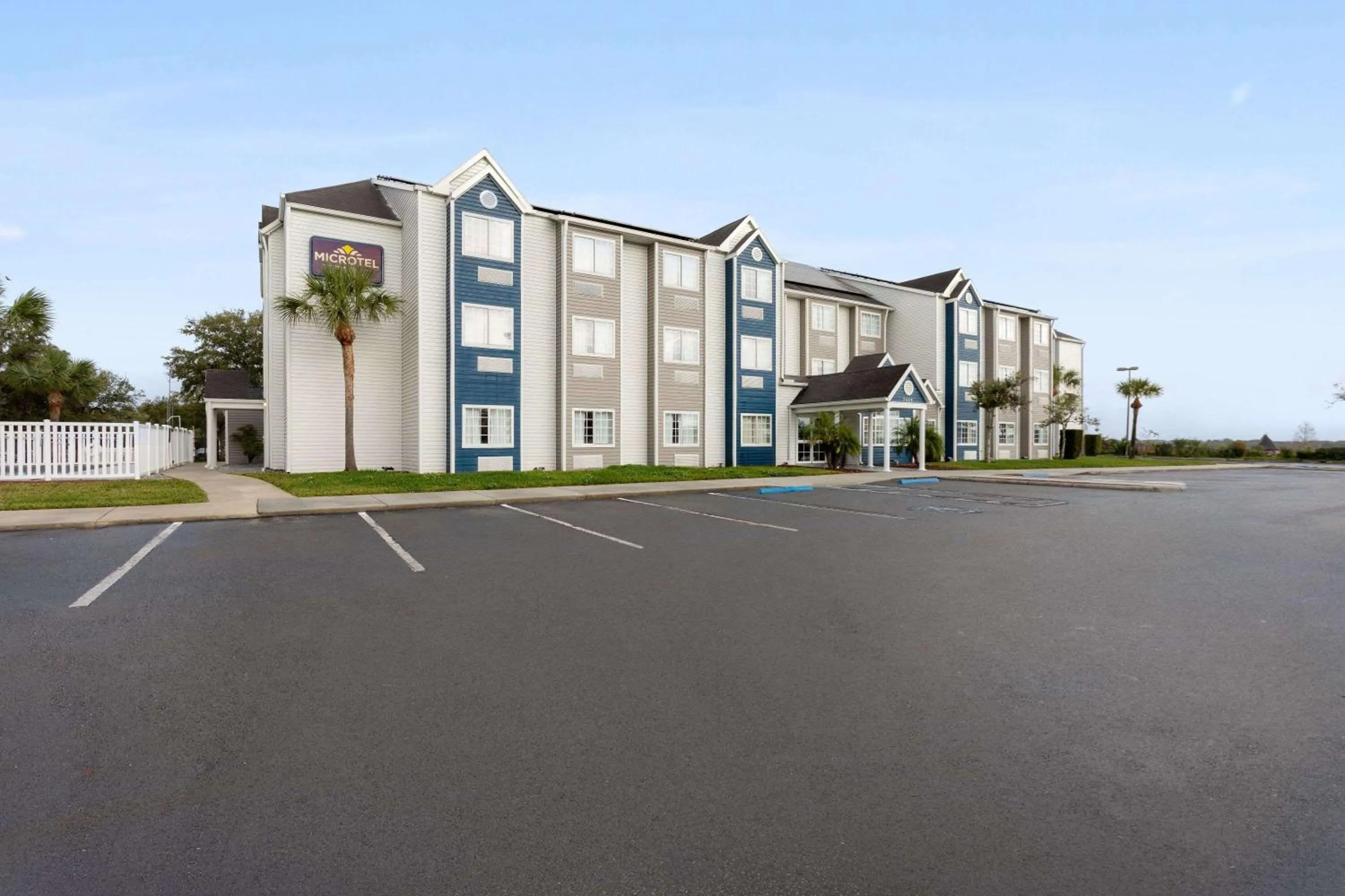 Property building in Microtel Inn and Suites - Zephyrhills