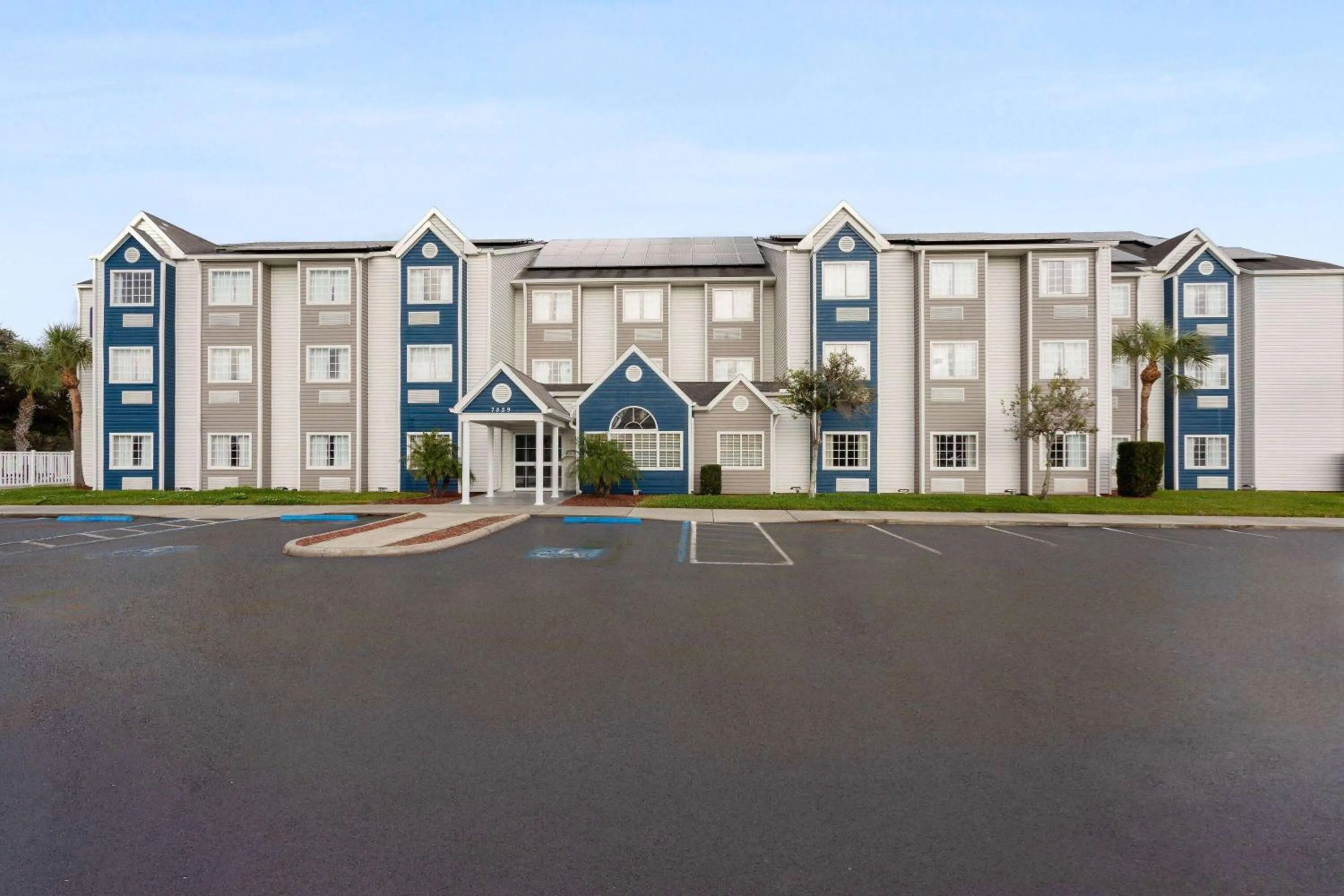 Property building in Microtel Inn and Suites - Zephyrhills