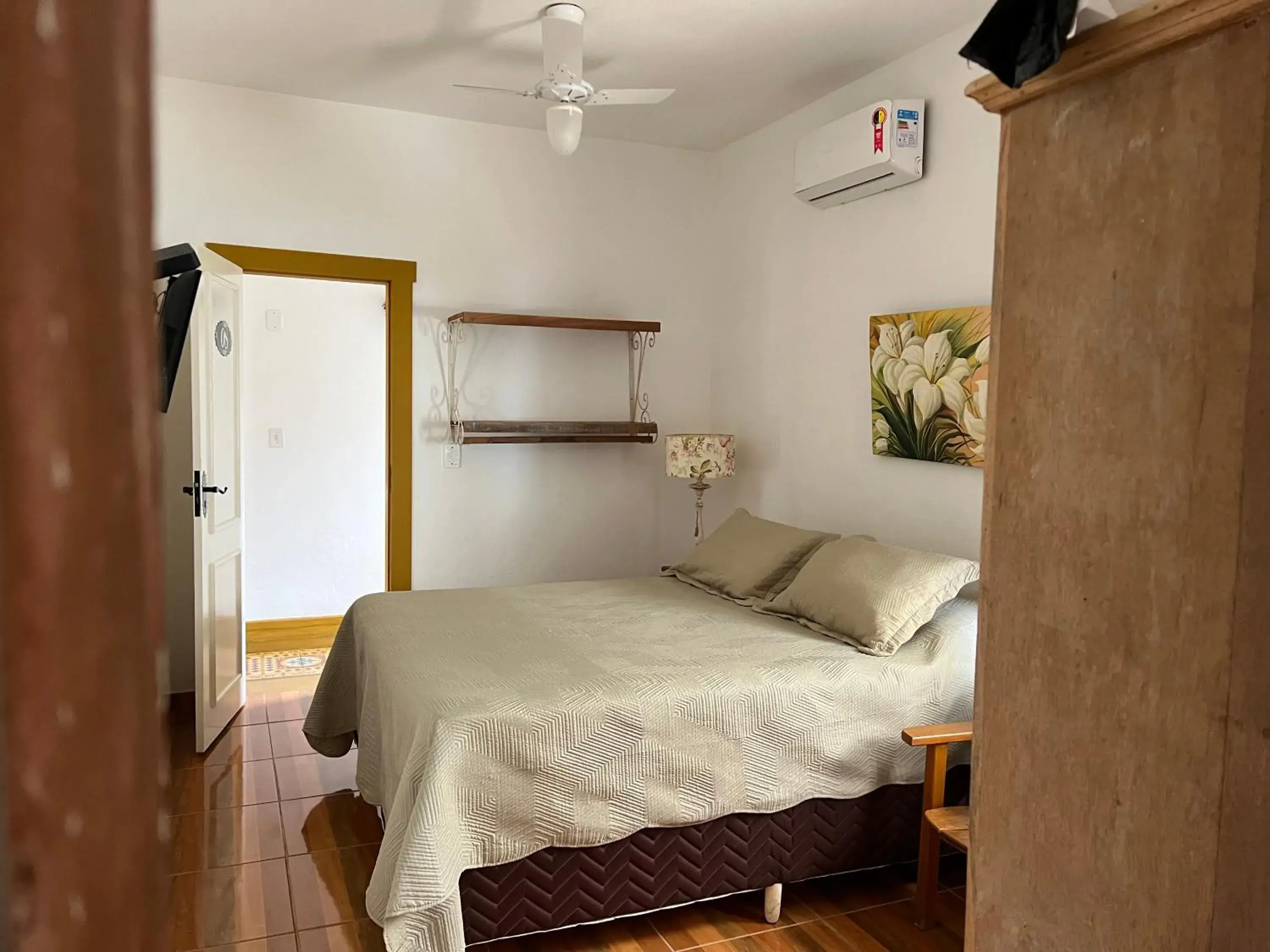 Economy Double Room in Chalés Pôr do Sol Economy Double Room in Chalés Pôr do Sol