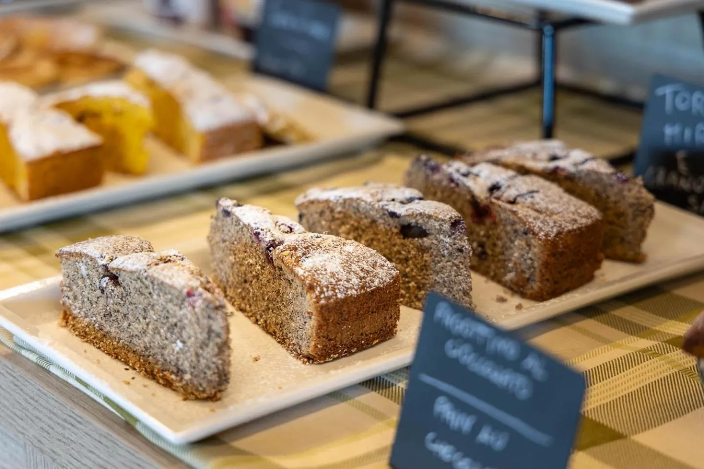 Buffet breakfast in Tuscasì Aparthotel