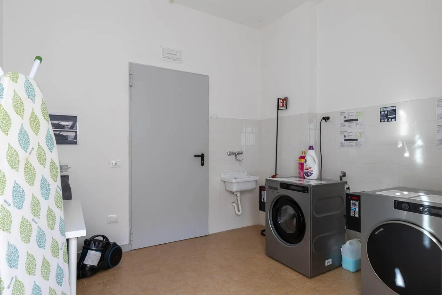 laundry in Tuscasì Aparthotel