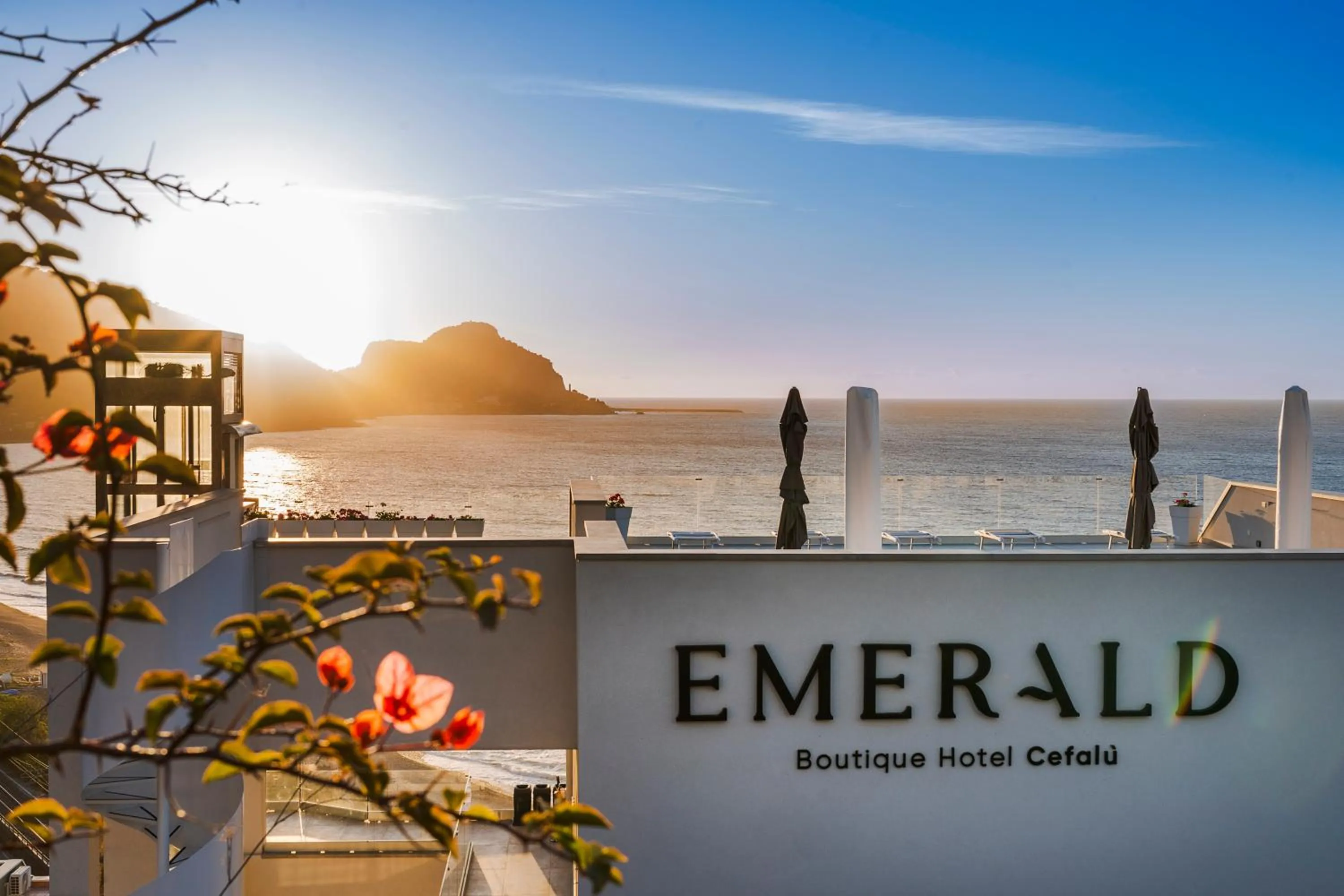 Property building in Emerald Hotel Residence Cefalù