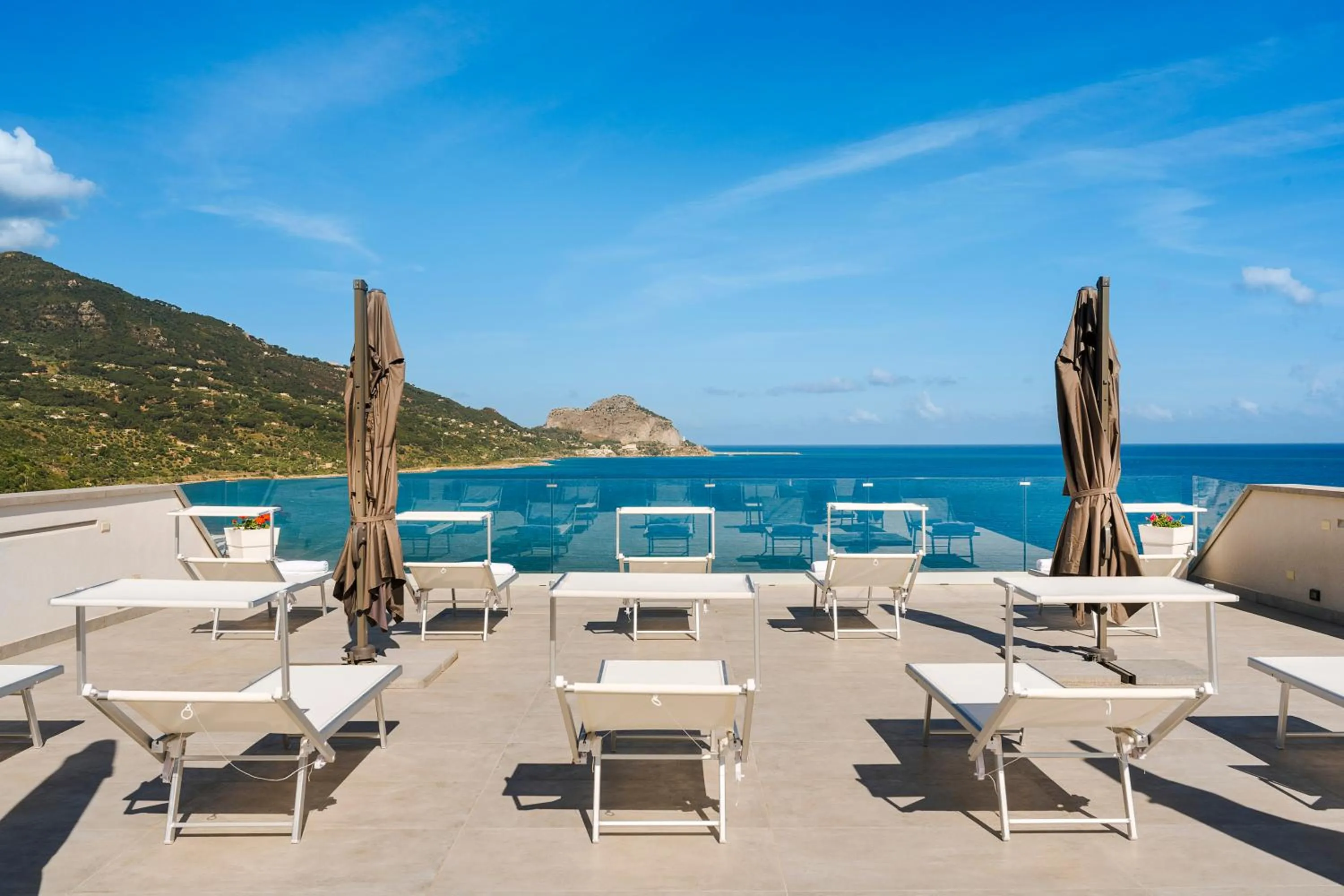 Solarium in Emerald Hotel Residence Cefalù