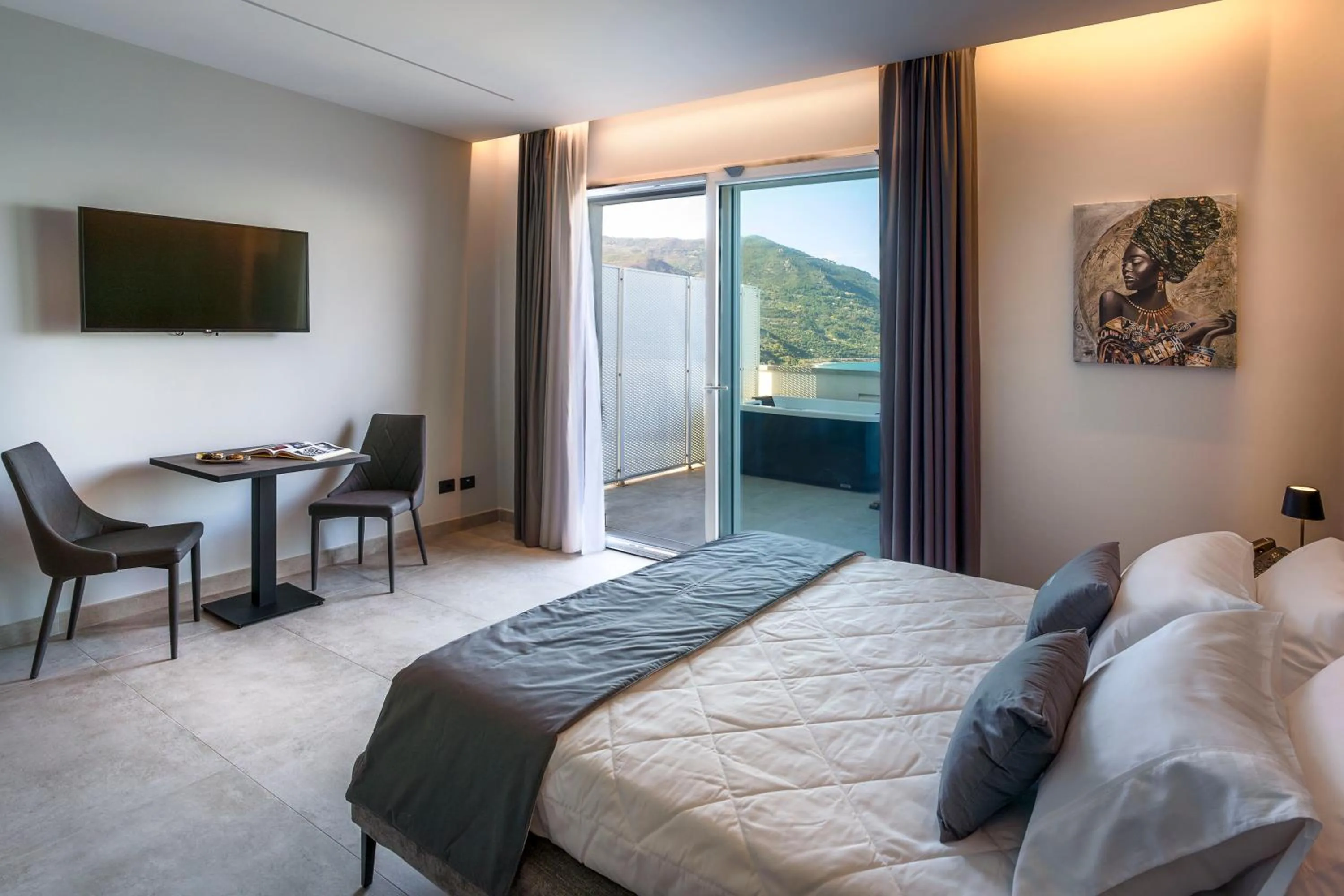 View (from property/room), Bed in Emerald Hotel Residence Cefalù
