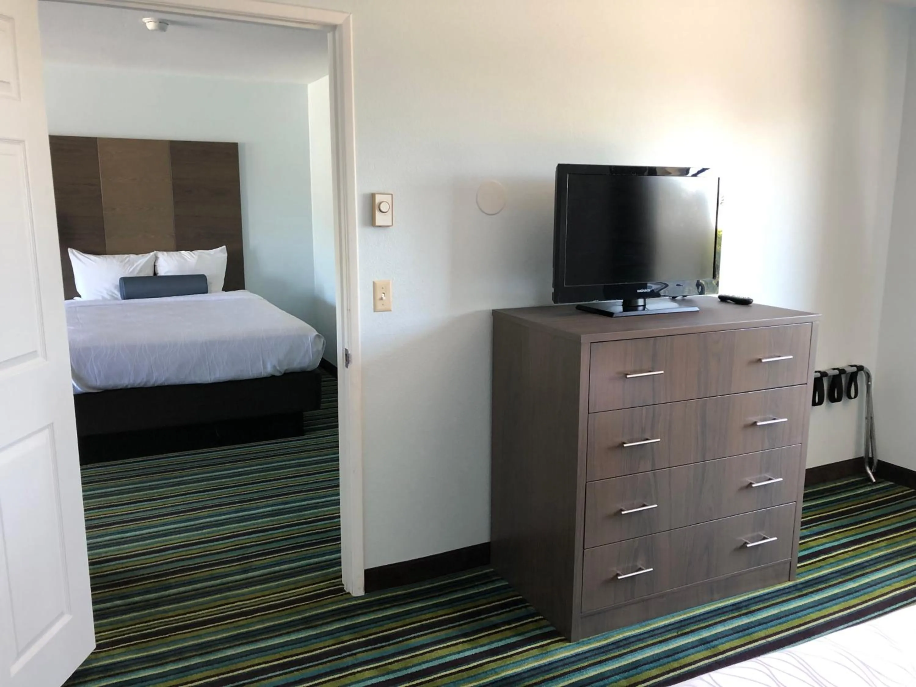 Bed in Brookings Inn Resort