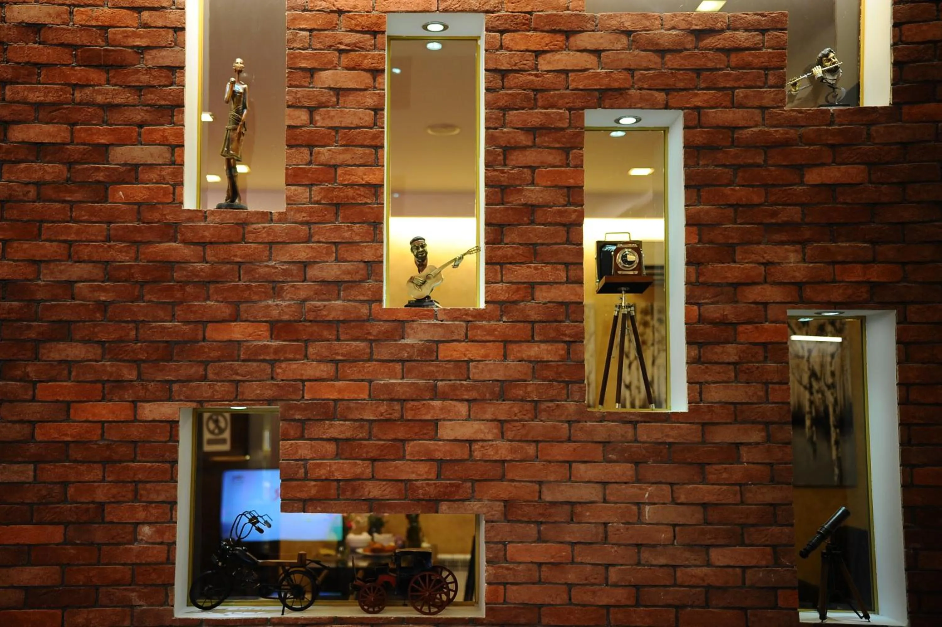 Decorative detail in Coral Boutique Hotel