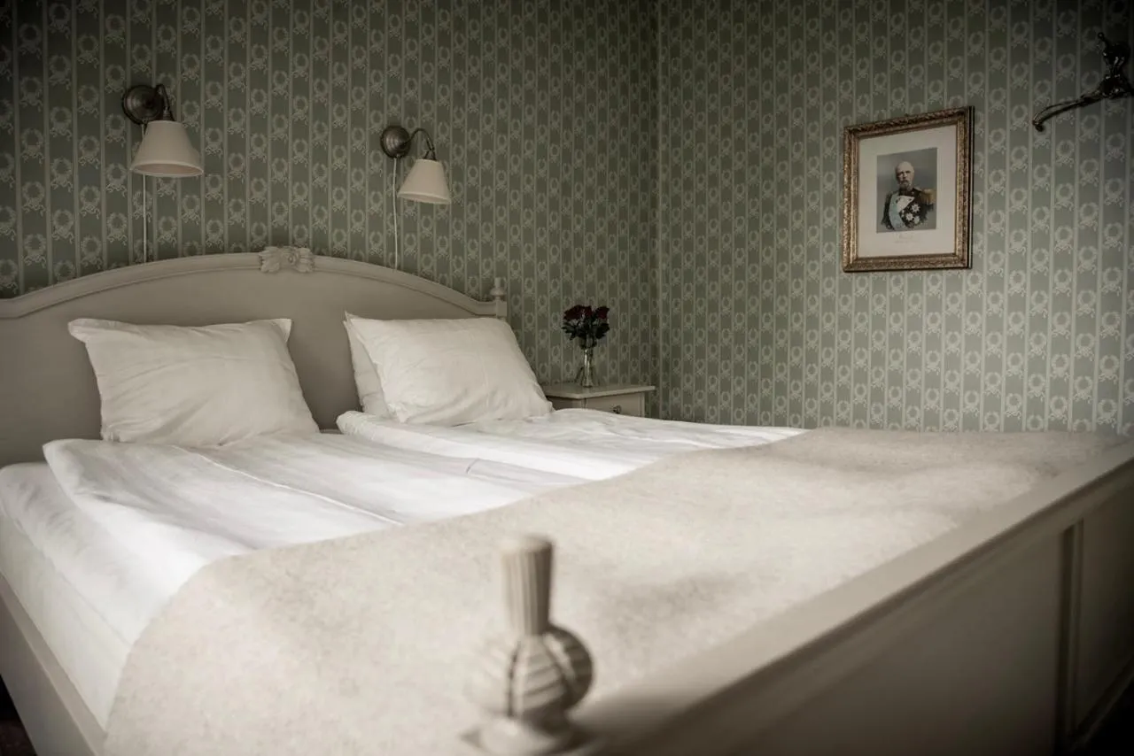 Bed in Ruders Egendom