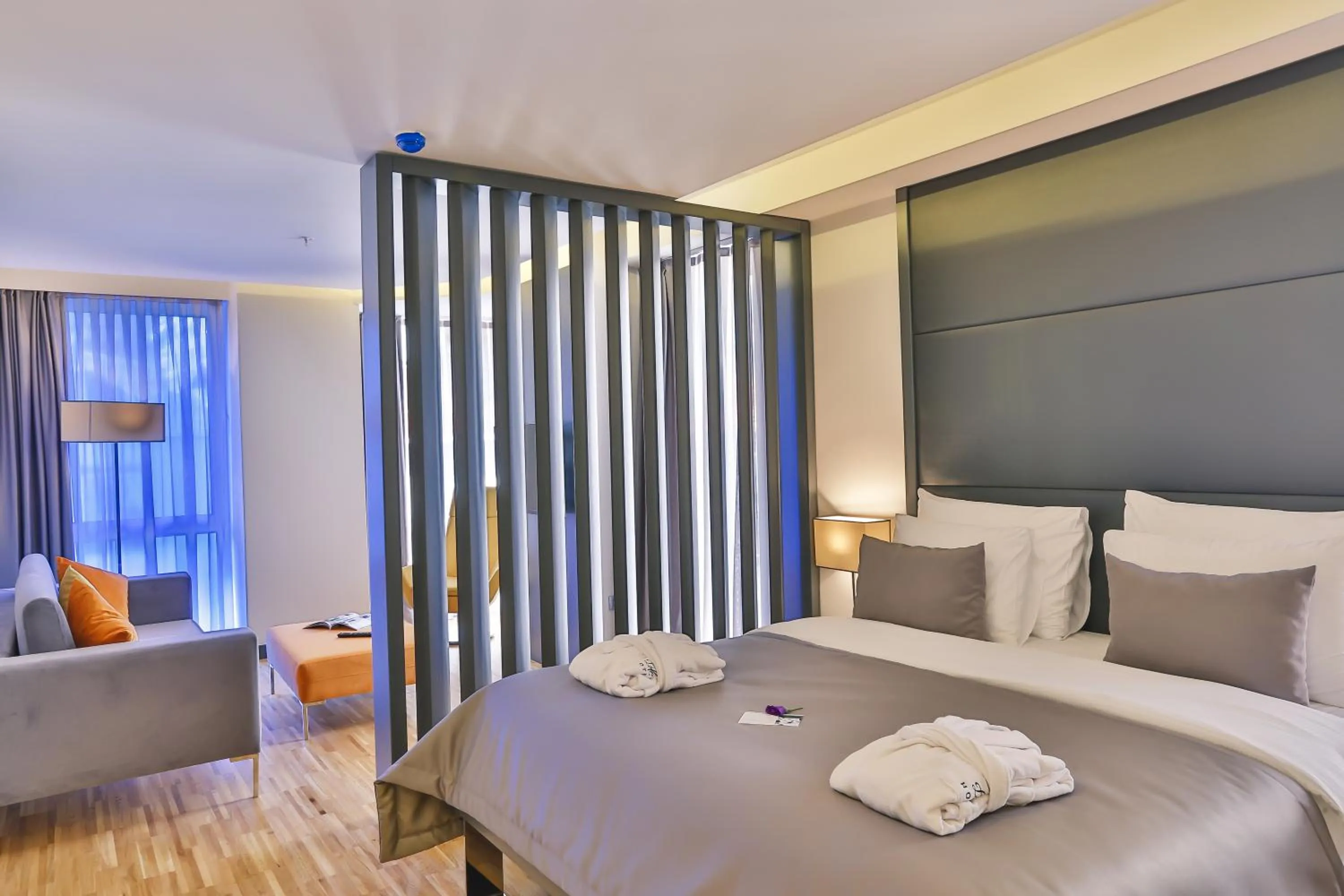 Photo of the whole room, Bed in Business Life Hotel & Spa Şişli