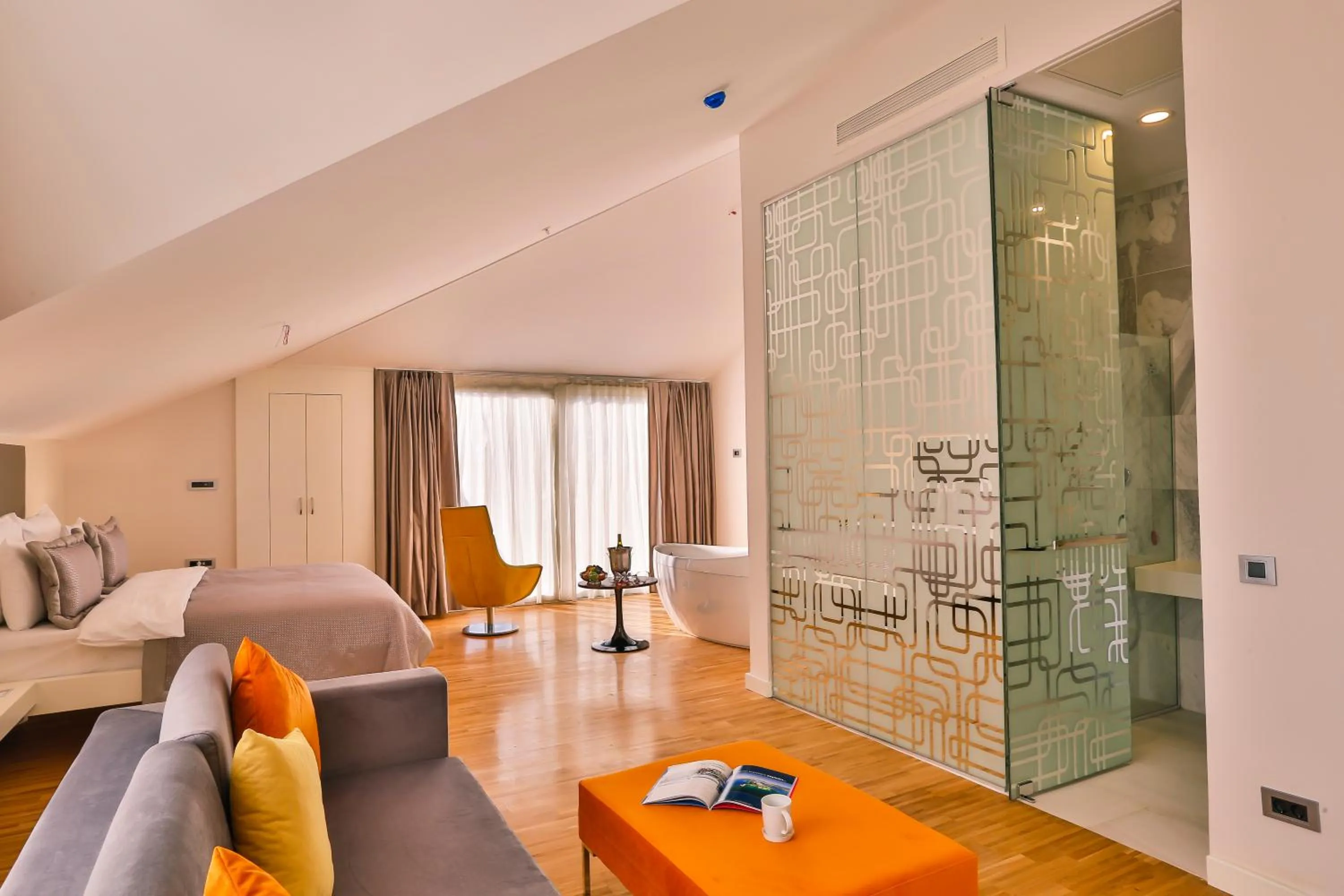 Bedroom in Business Life Hotel & Spa Şişli