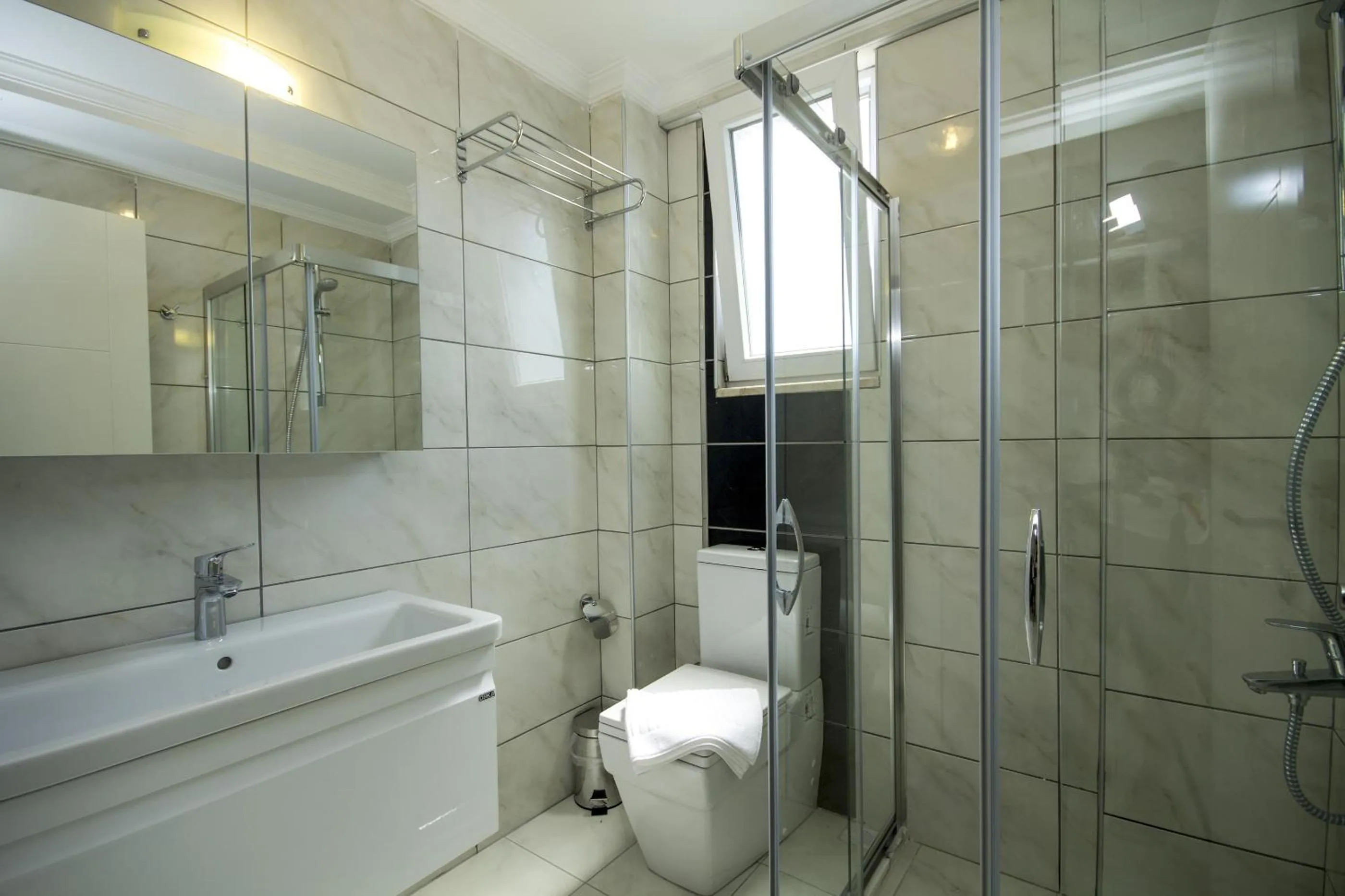 Bathroom in Sovalye Hotel