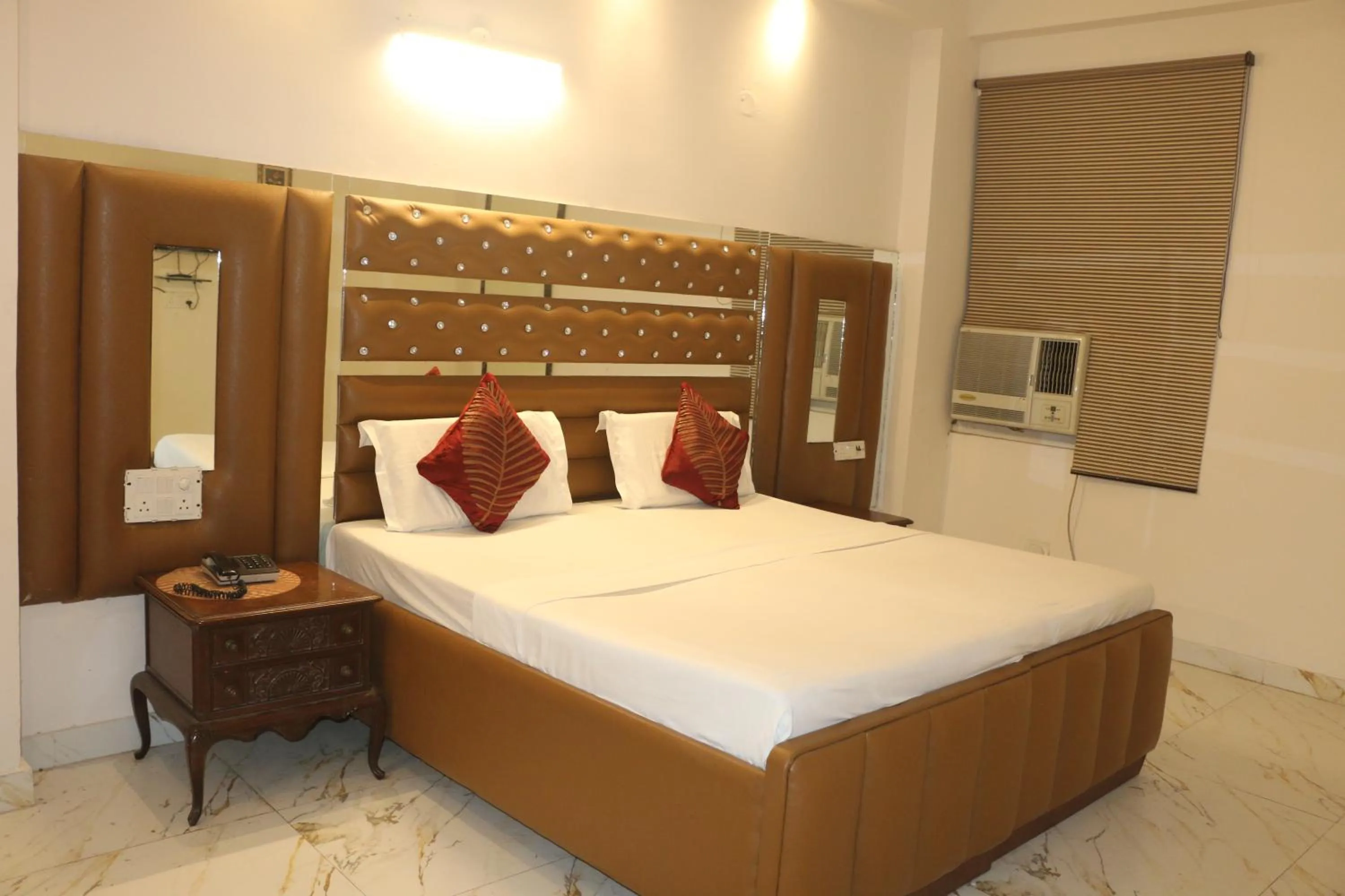 Bed in Hotel Swisston Palace