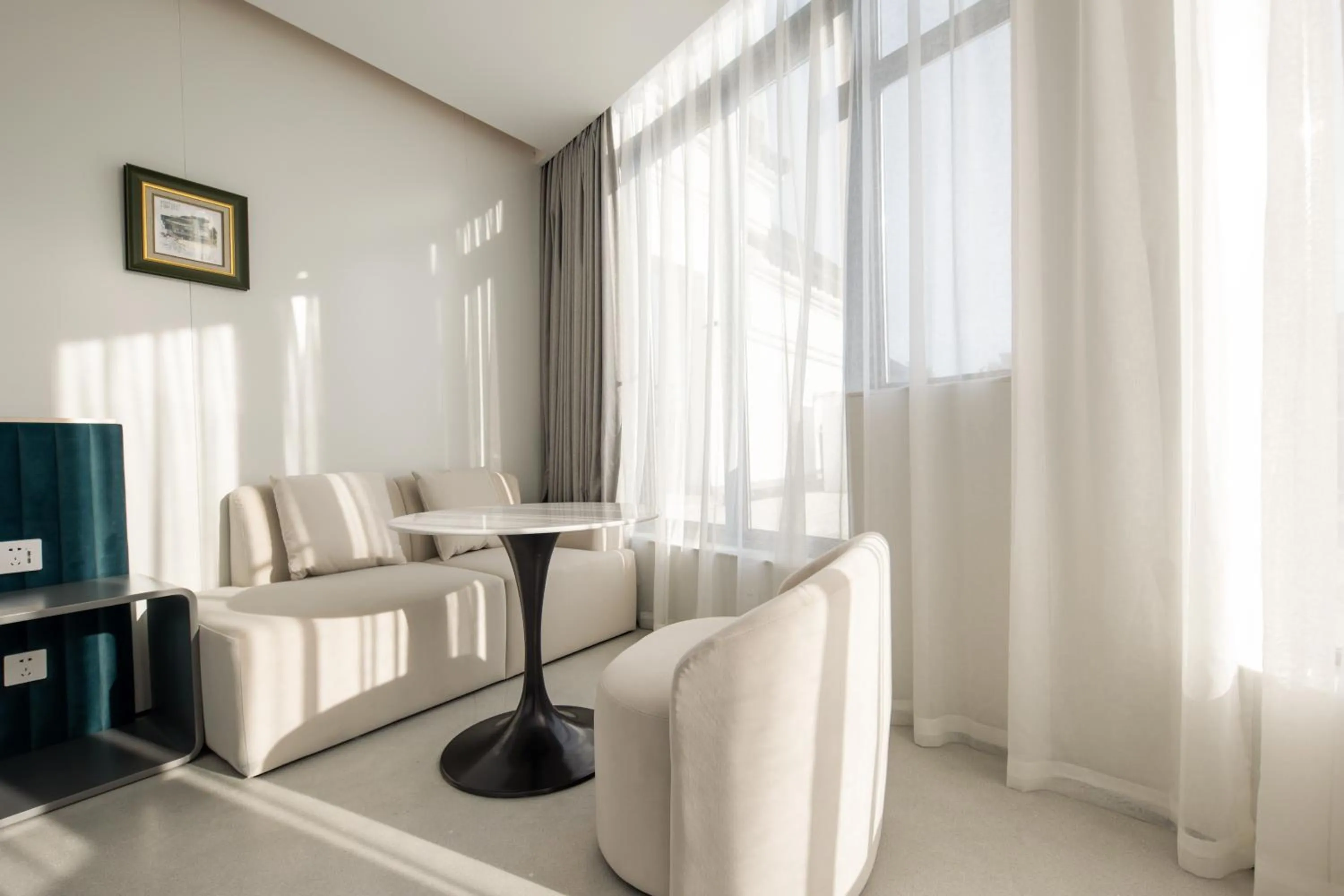 Seating area in Shanghai Autoongo Bund Hotel