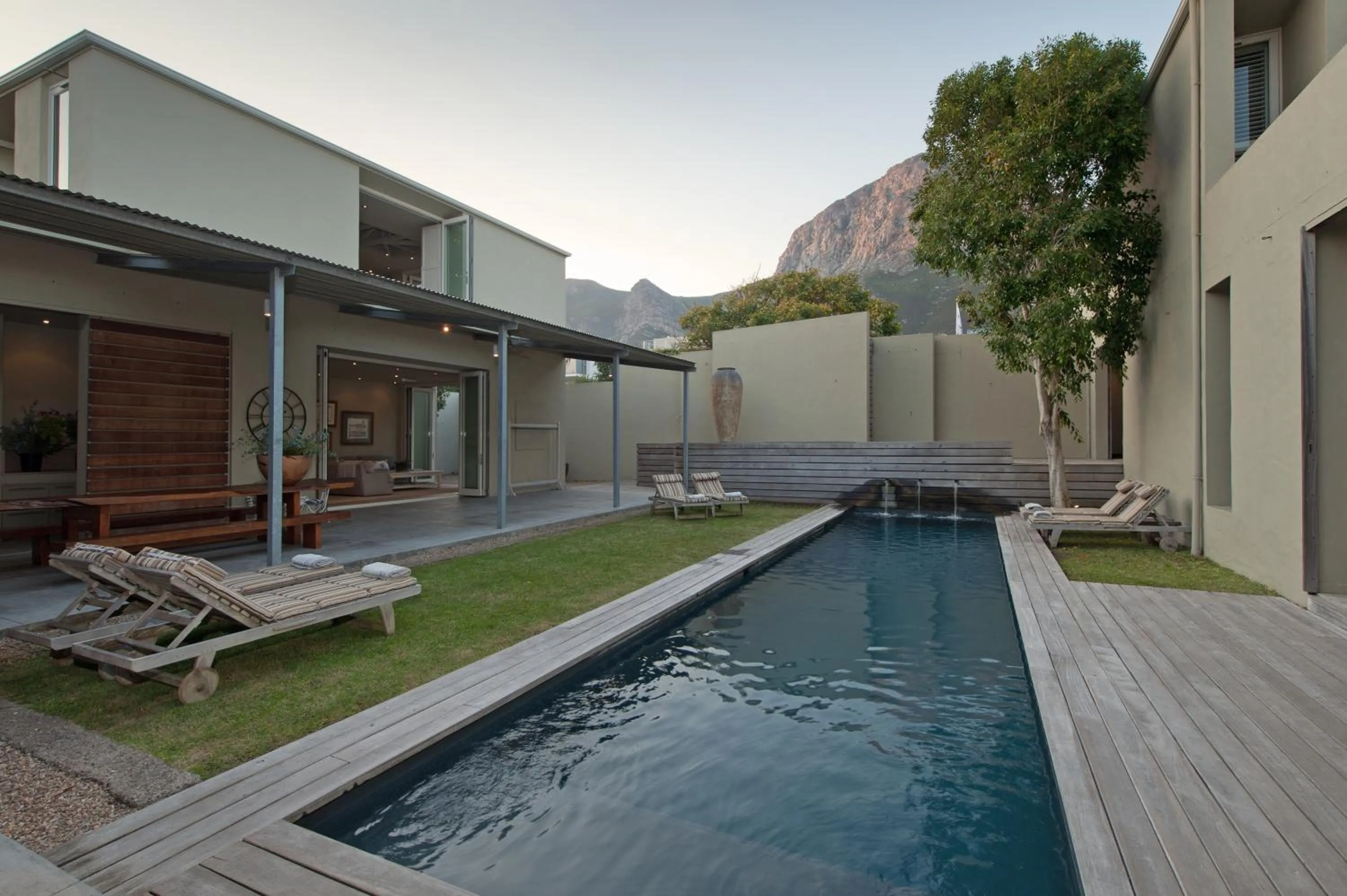 Communal lounge/ TV room in Mosselberg on Grotto Beach