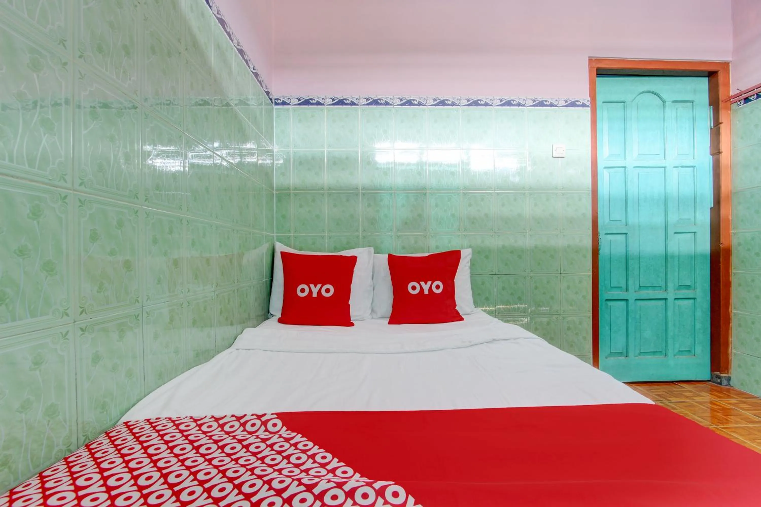 Bedroom, Bed in Hotel O Pondok Wisata Kurniawan 2NearWonogondang Camp ( Bumi Perkemahan Wonogondang )