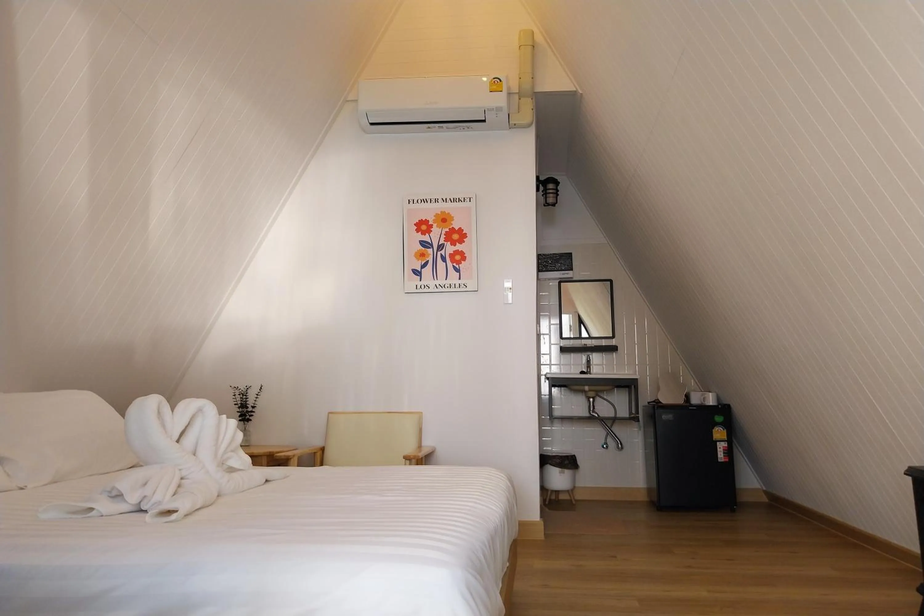 Bedroom, Bed in It my life cafe x camp