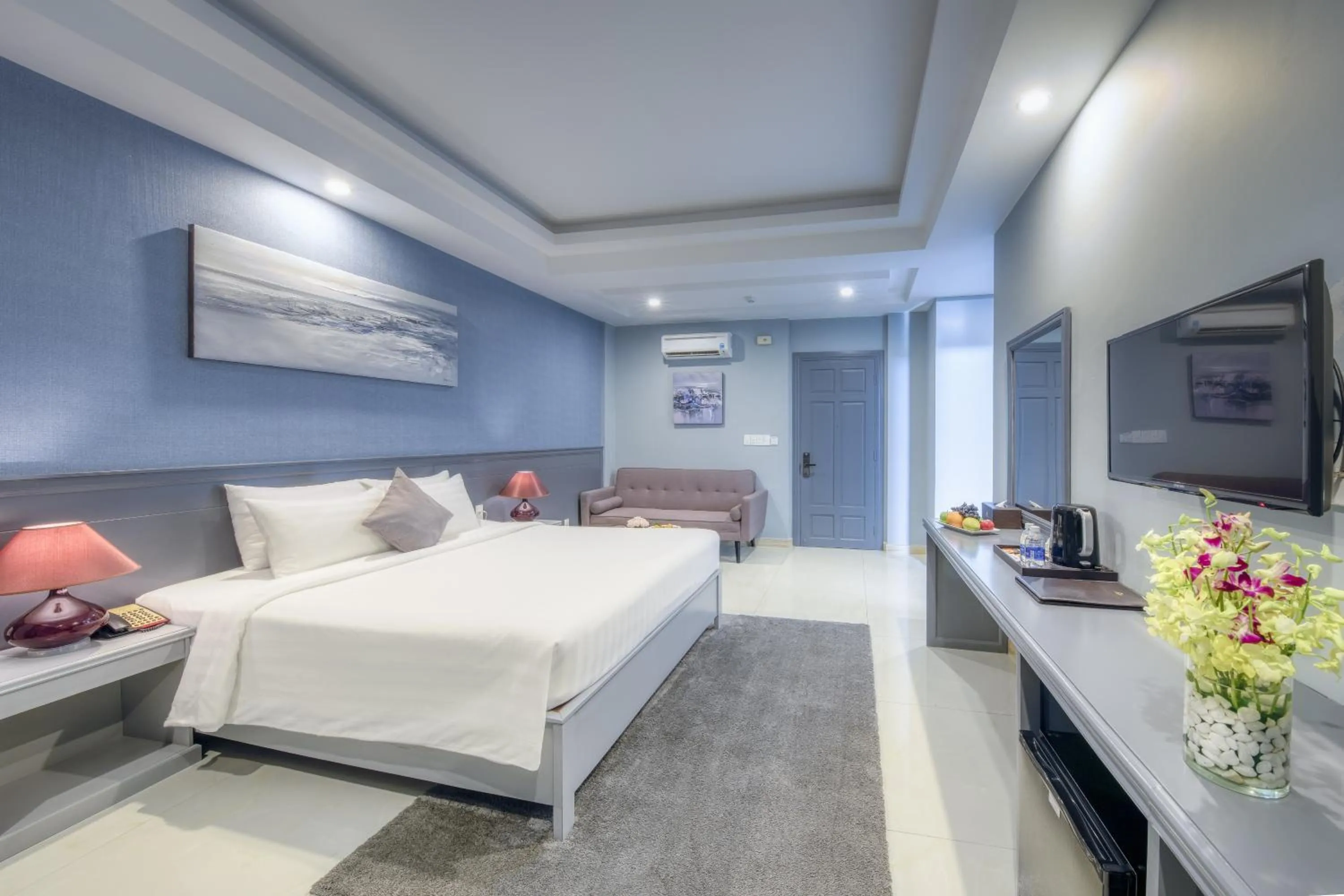 Photo of the whole room, Bed in Ocean Pearl Hotel Phu Quoc